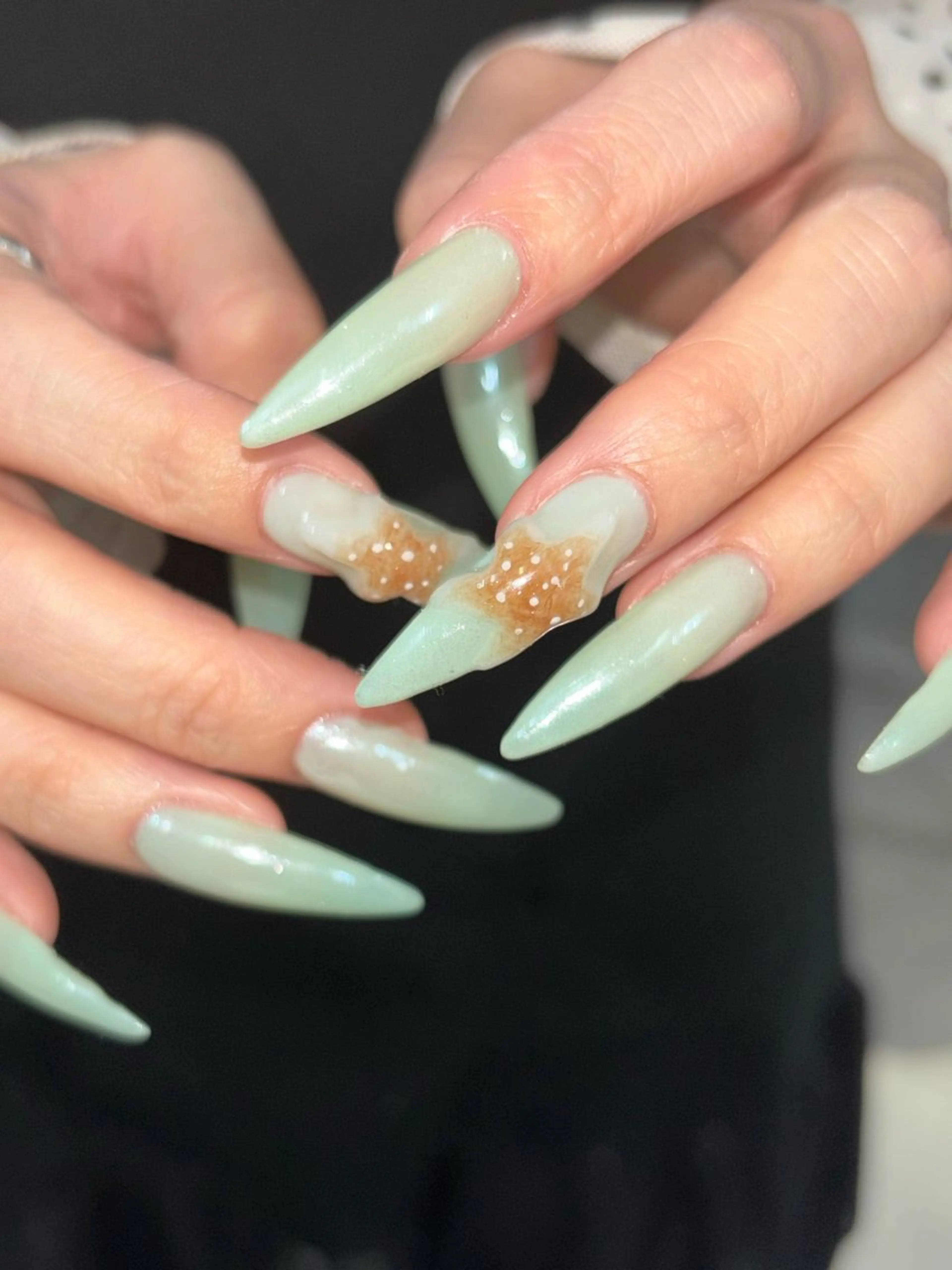 ネイル ハンドネイル 🪐富島彩夏 /海外nail🪐のネイルデザイン
