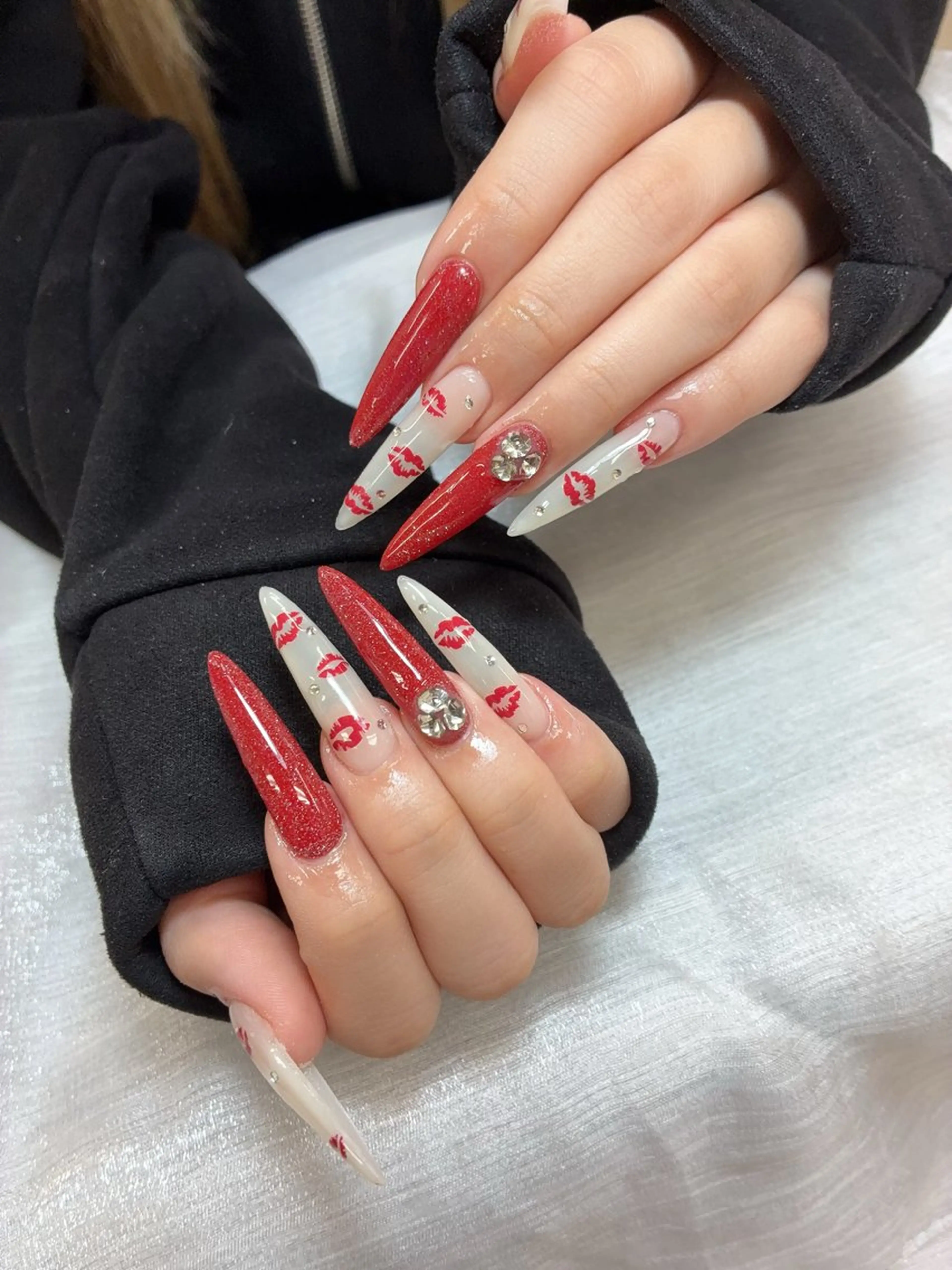 ネイル ハンドネイル 佐藤 依娜のネイルデザイン