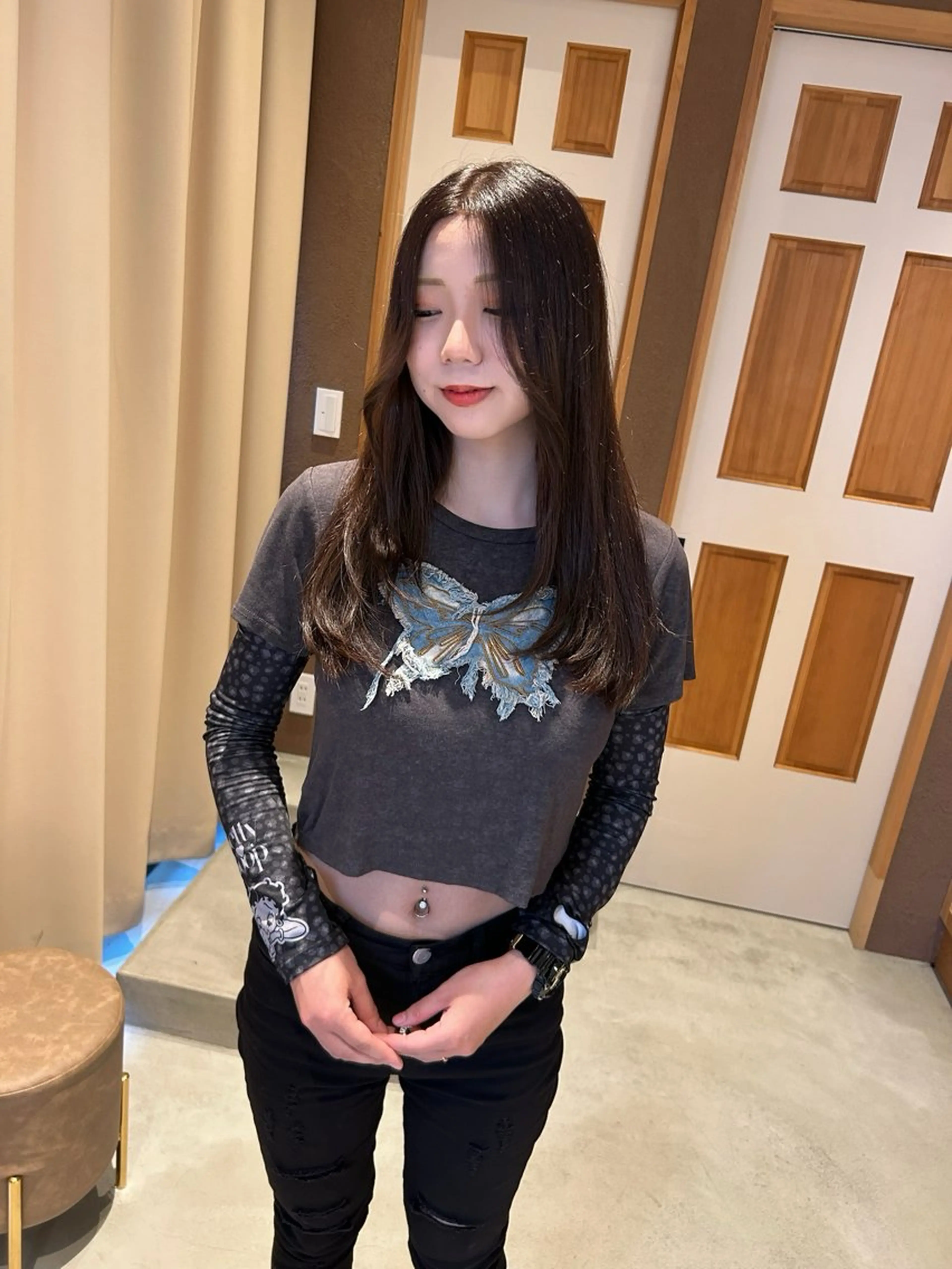 ロング レイヤーカット カット ヘアカラー 阿部野 明優梨のヘアスタイル