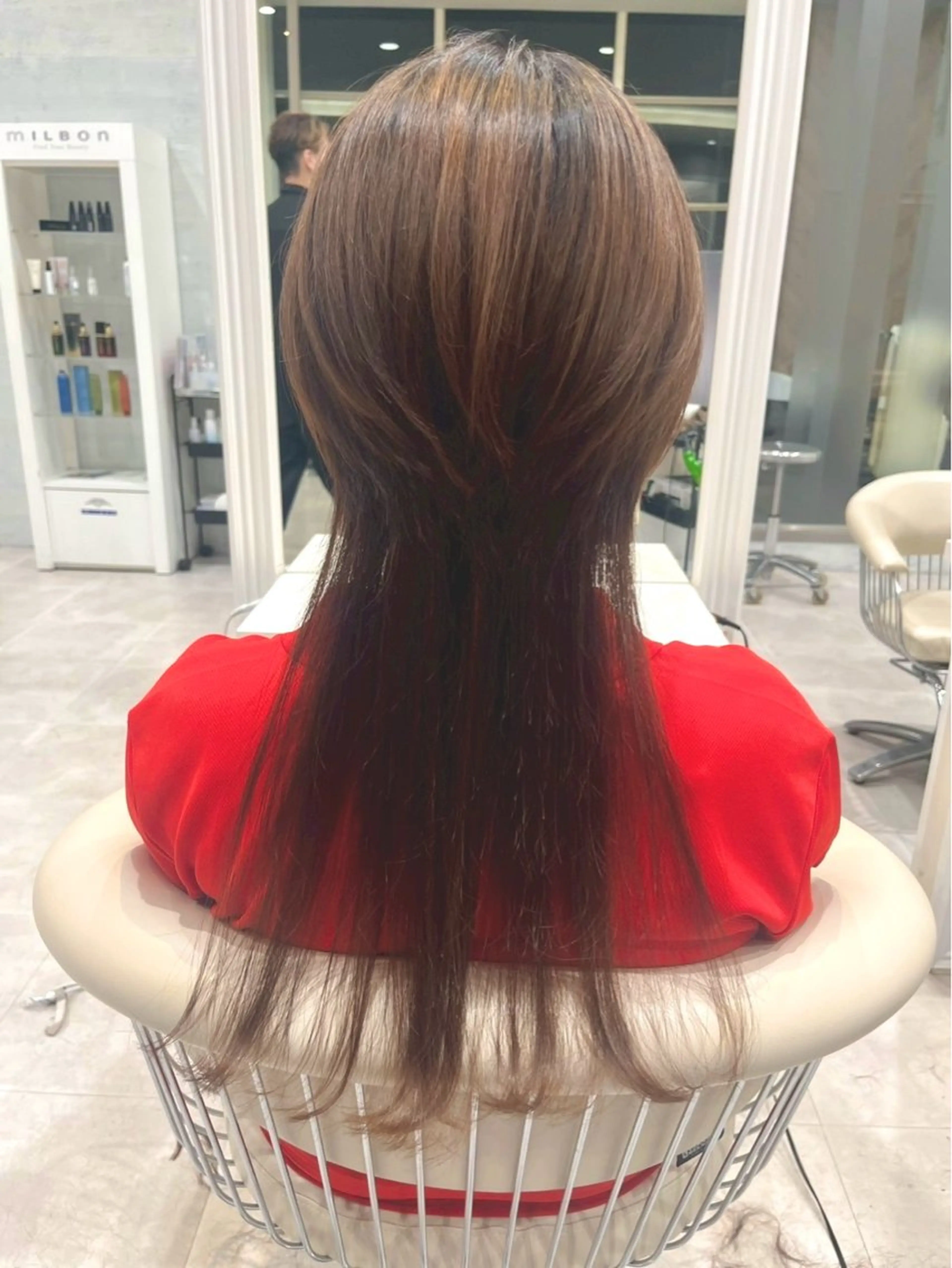 ロング ウルフカット 川田 真実のヘアスタイル