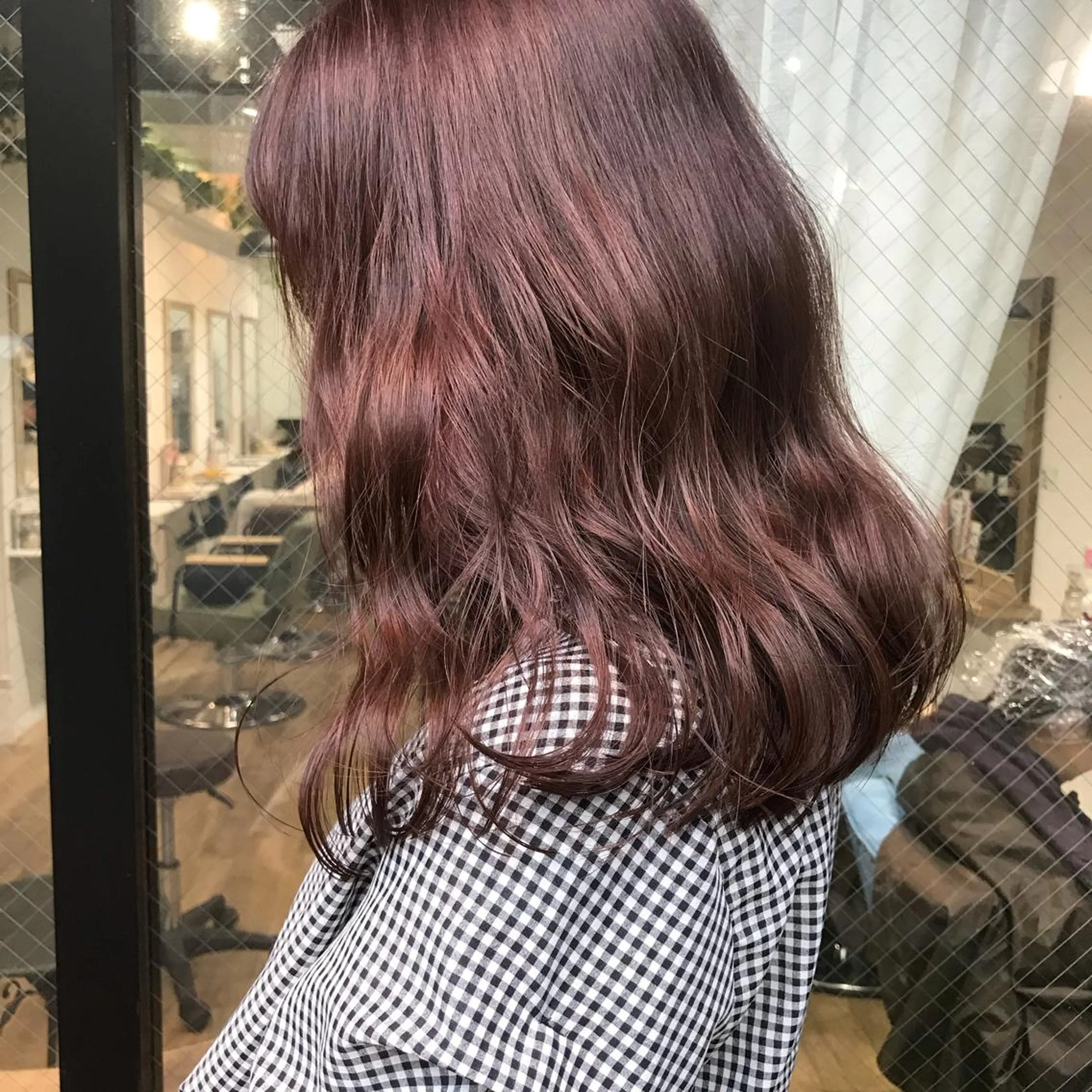 セミロング カラー ヘアカラー トリートメント salowin梅田所属・レイヤー/顔周り /AKARIのヘアスタイル