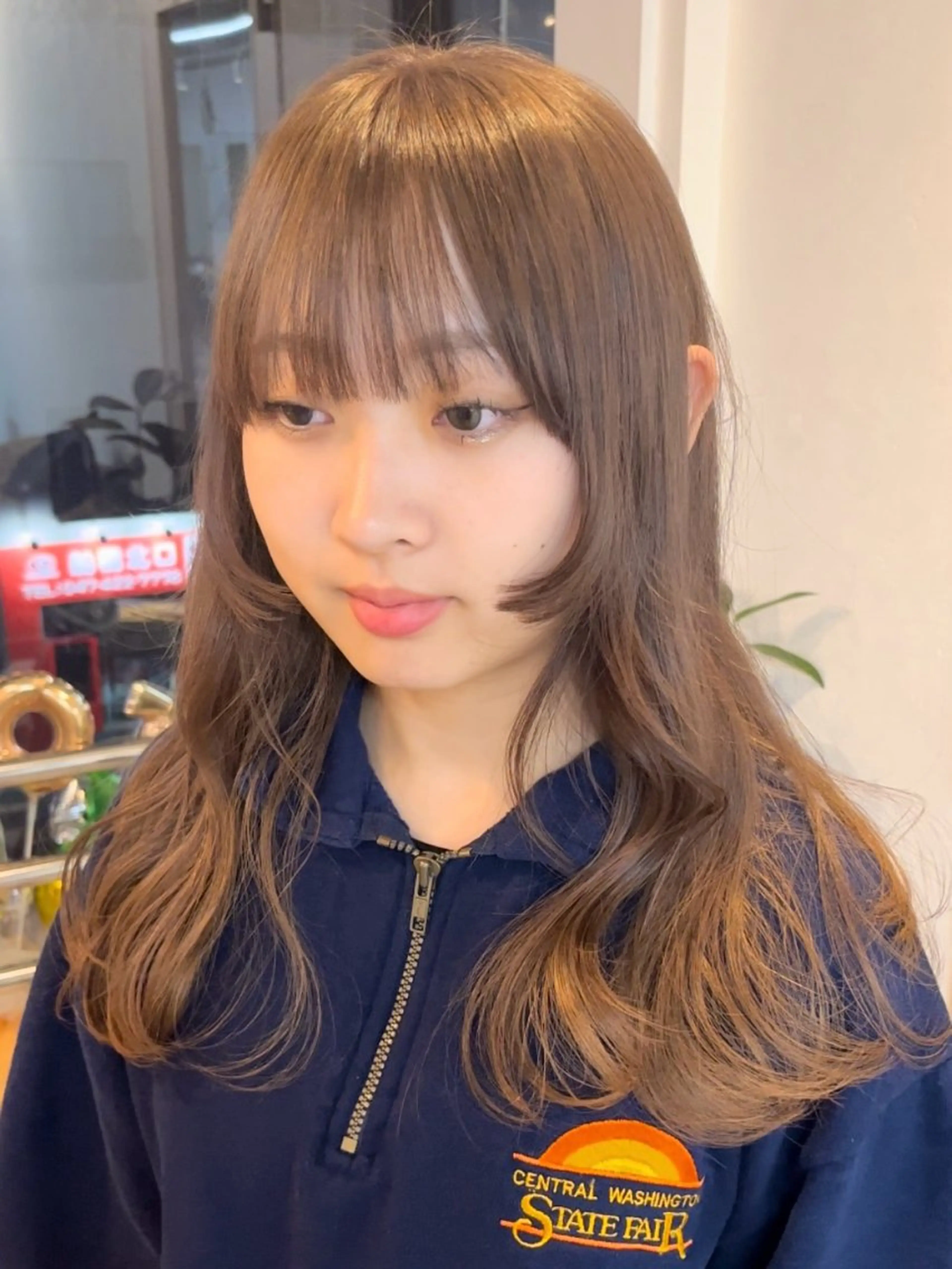 ロング カラー 透明感カラー 顔周りカット レイヤーカット 艶カラー/レイヤー/ ハイトーン/まなみのヘアスタイル