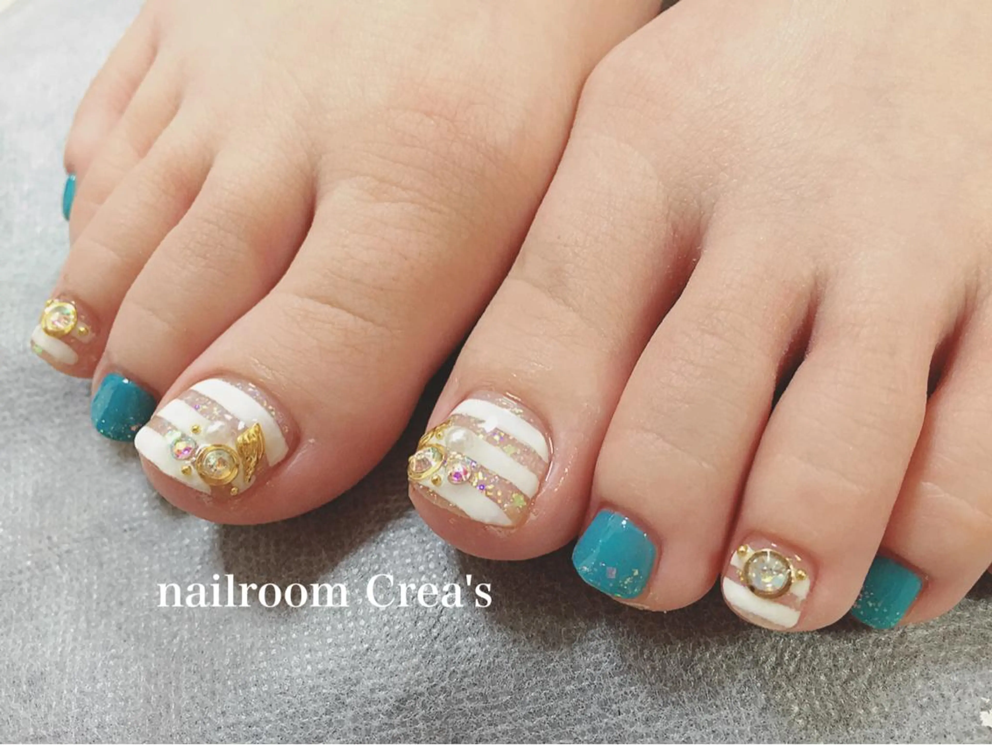 ネイル ボーダー nailroom Crea'sのネイルデザイン