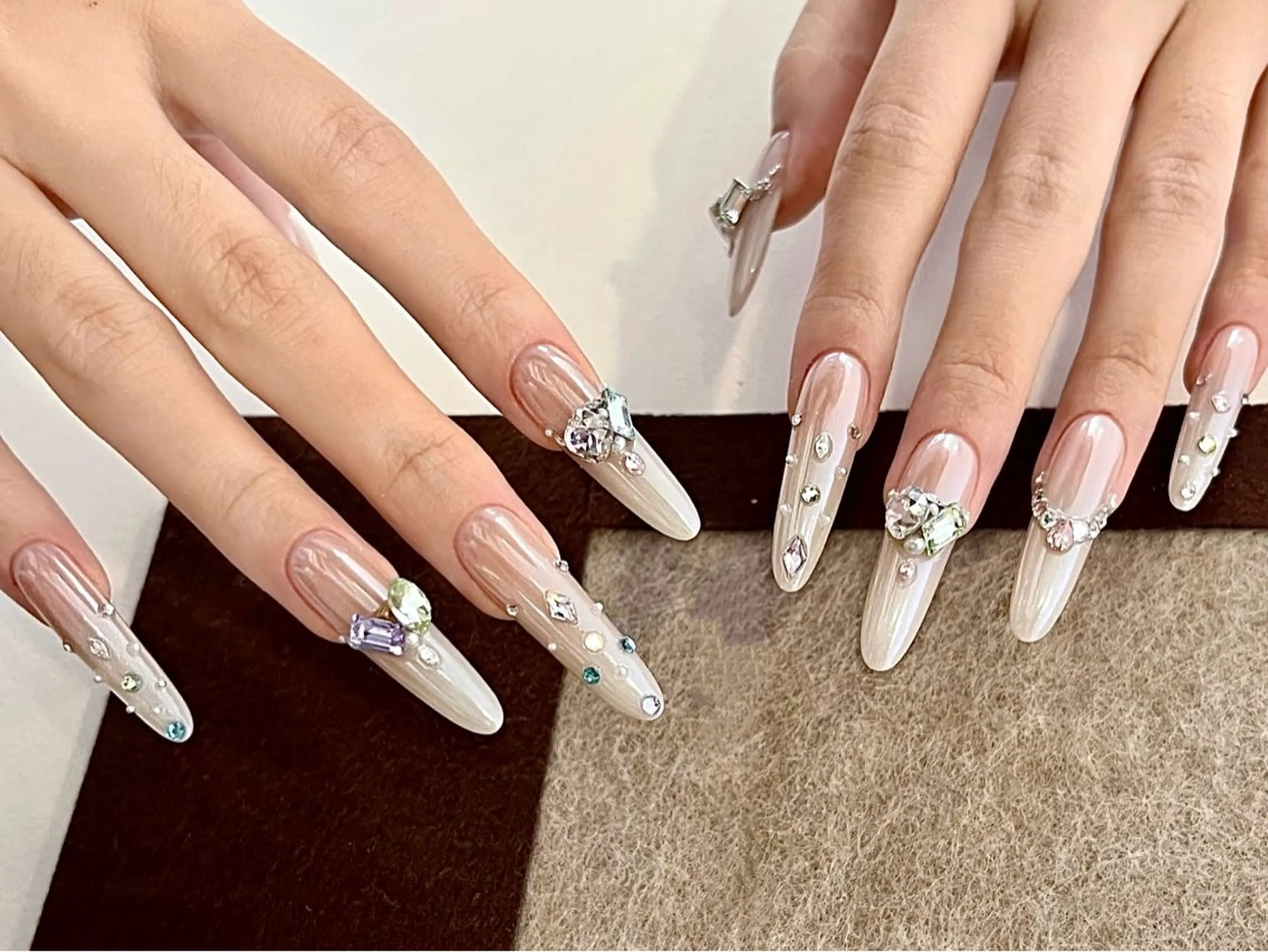 ネイル フットネイル フレンチネイル グラデーション ハート 韓国ネイル ハンドネイル Lynn_ Nailのネイルデザイン