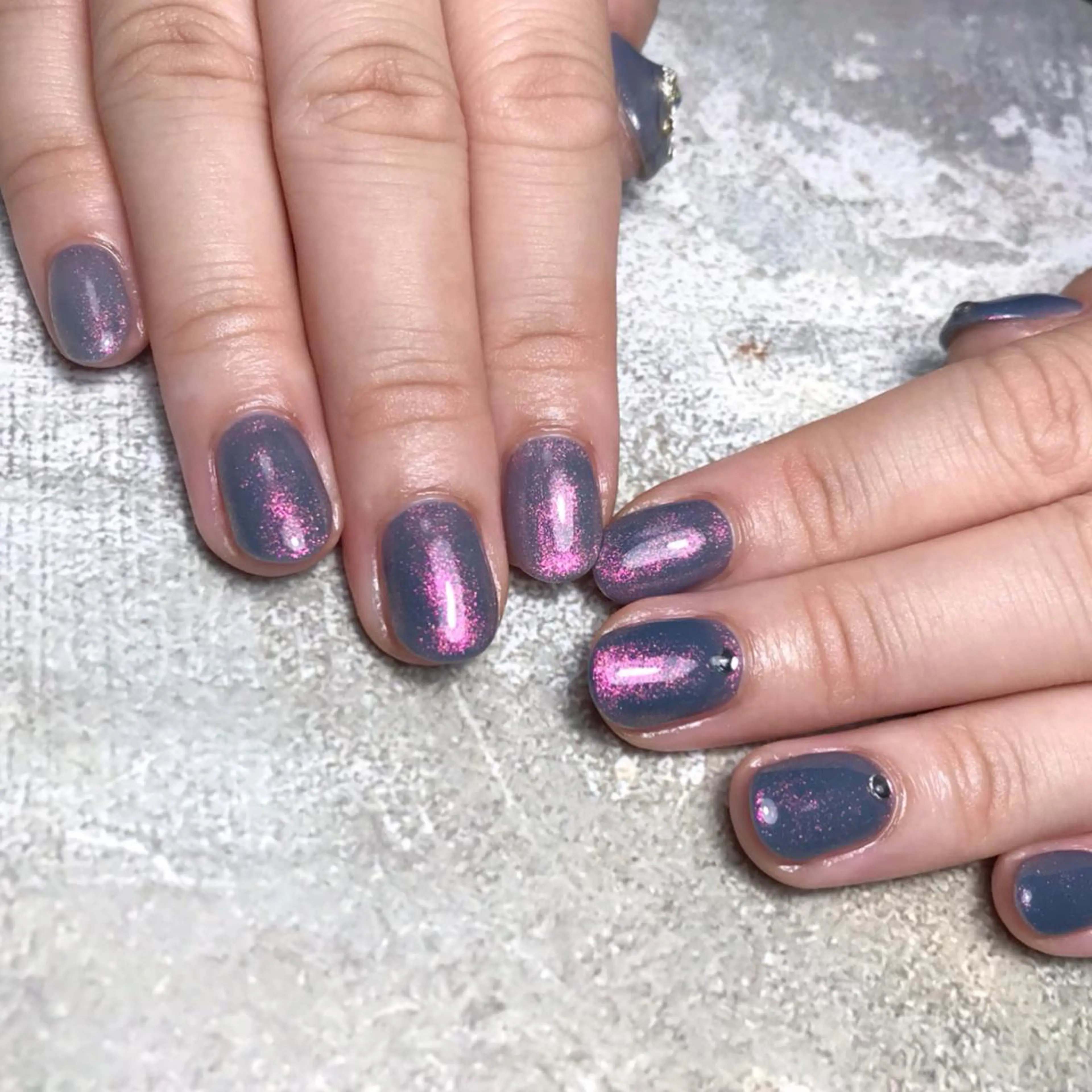 ネイル オーロラネイル ラメ(グリッター) ハンドネイル 💅chainail _aiのネイルデザイン