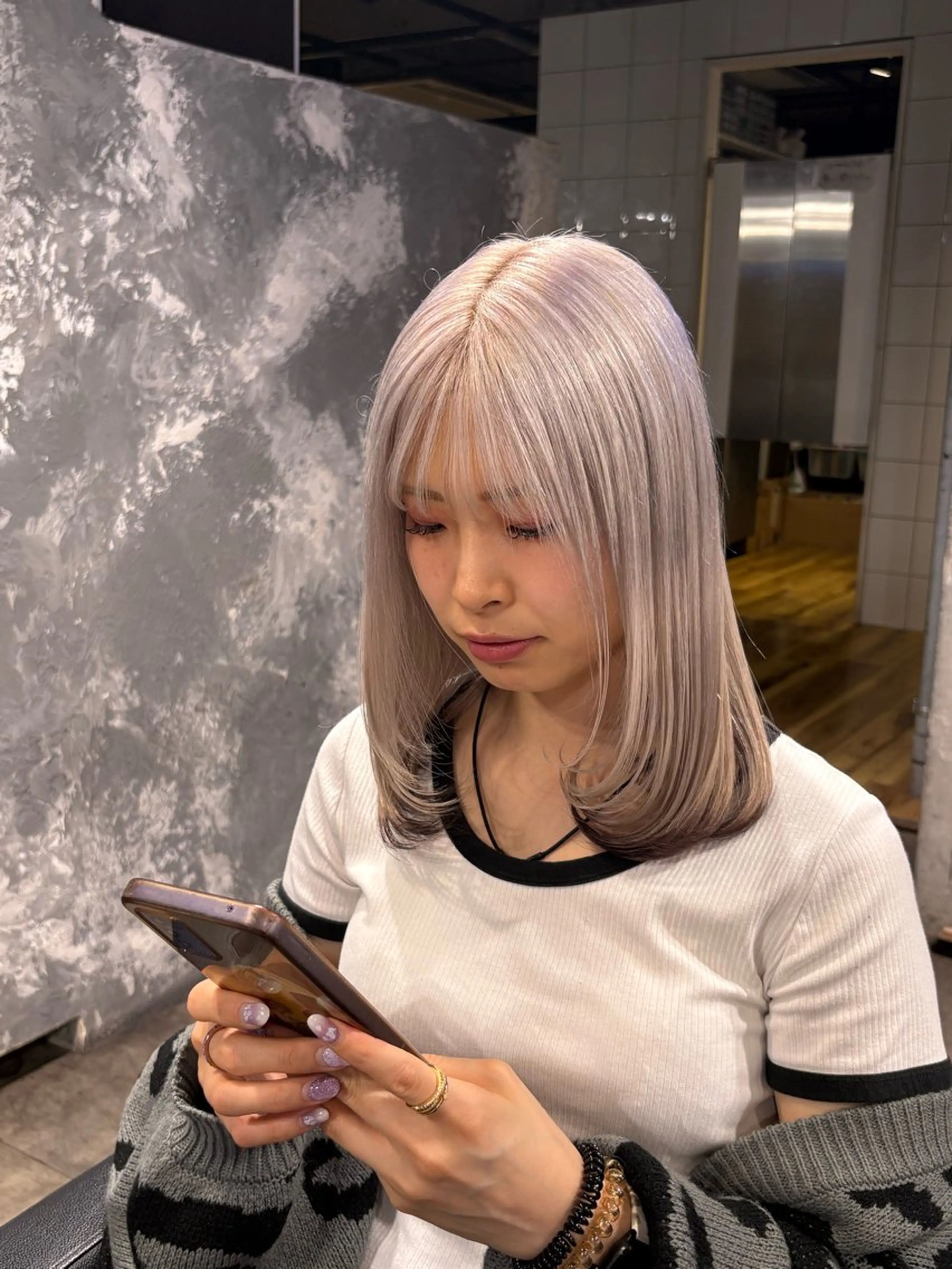 ミディアム カラー ヘアカラー ハイトーン 横浜💞ミオのヘアスタイル