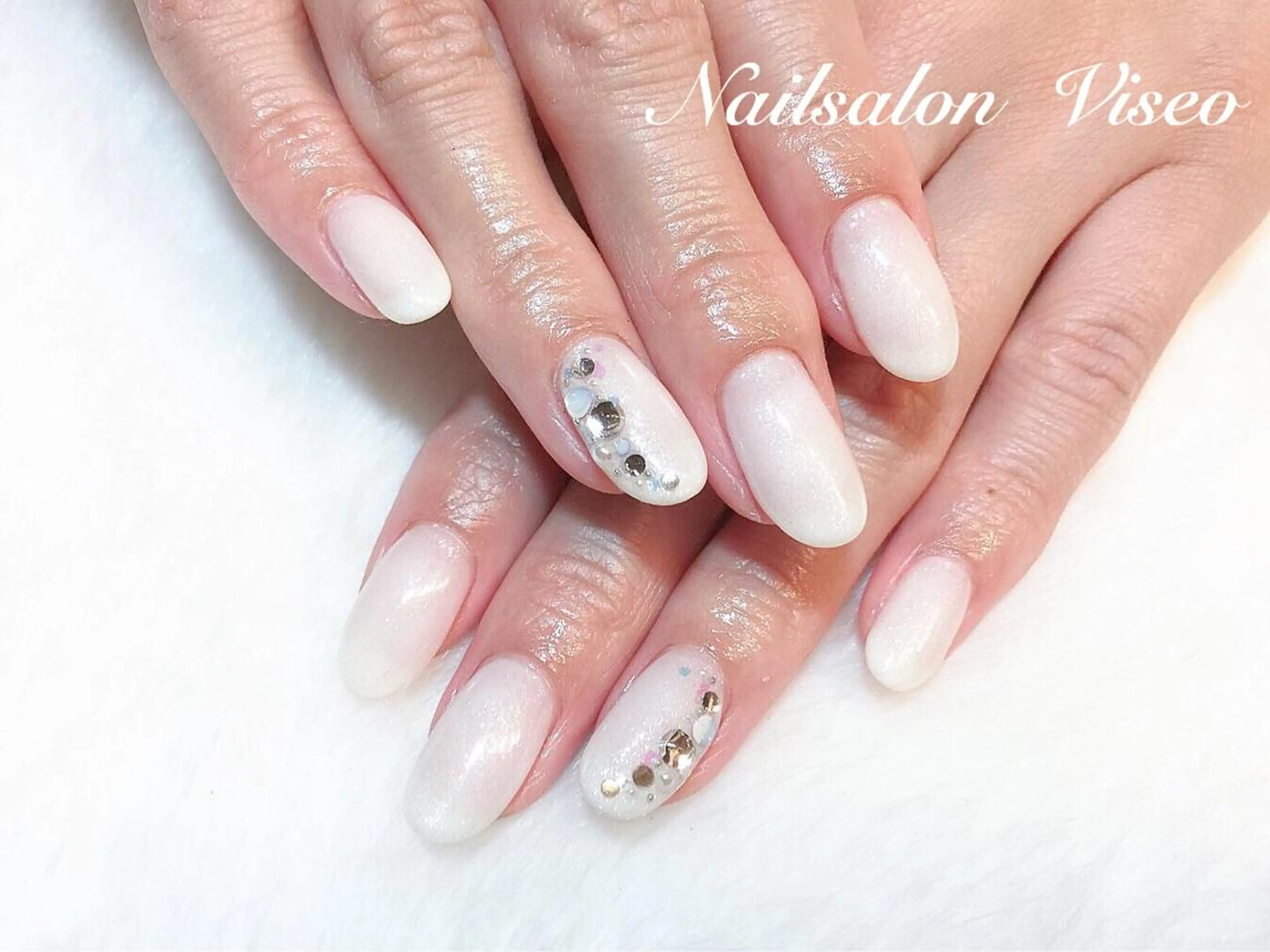 ネイル Viseo《6週間 長持ちパラジェル》のネイルデザイン