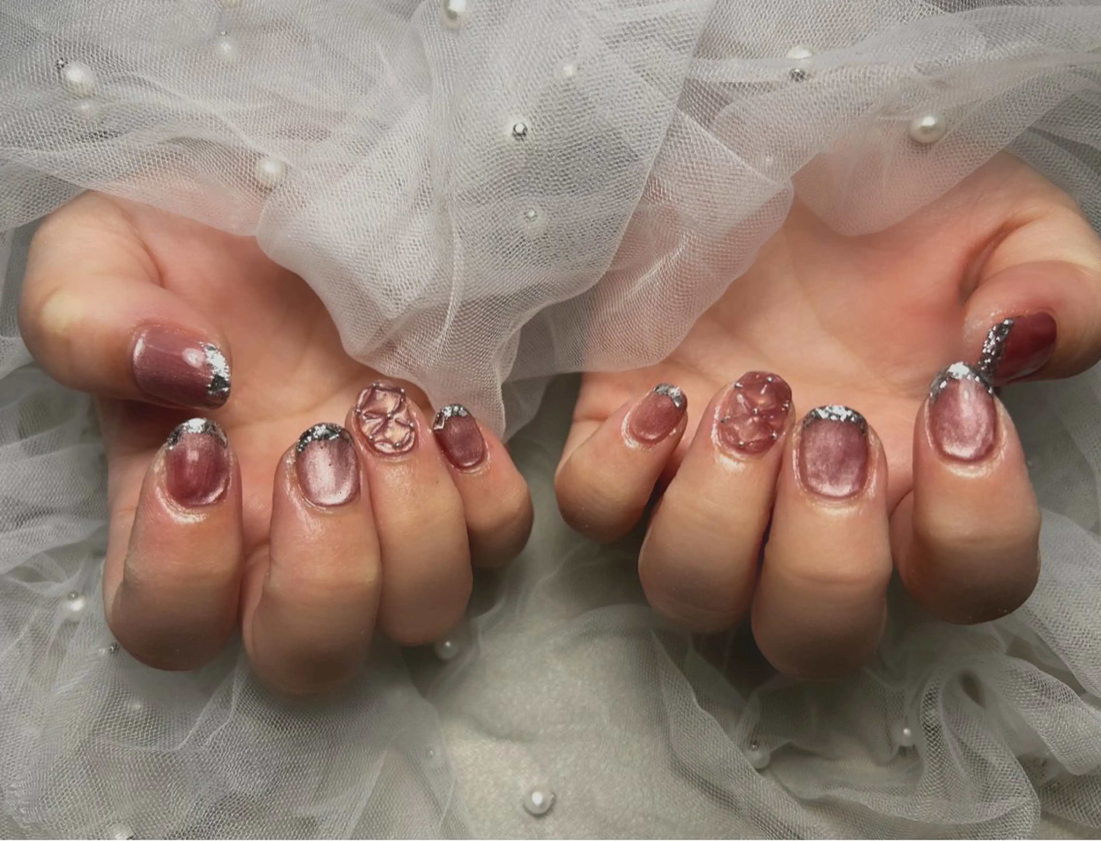 ネイル 持ち込み 佐藤 友里絵のネイルデザイン