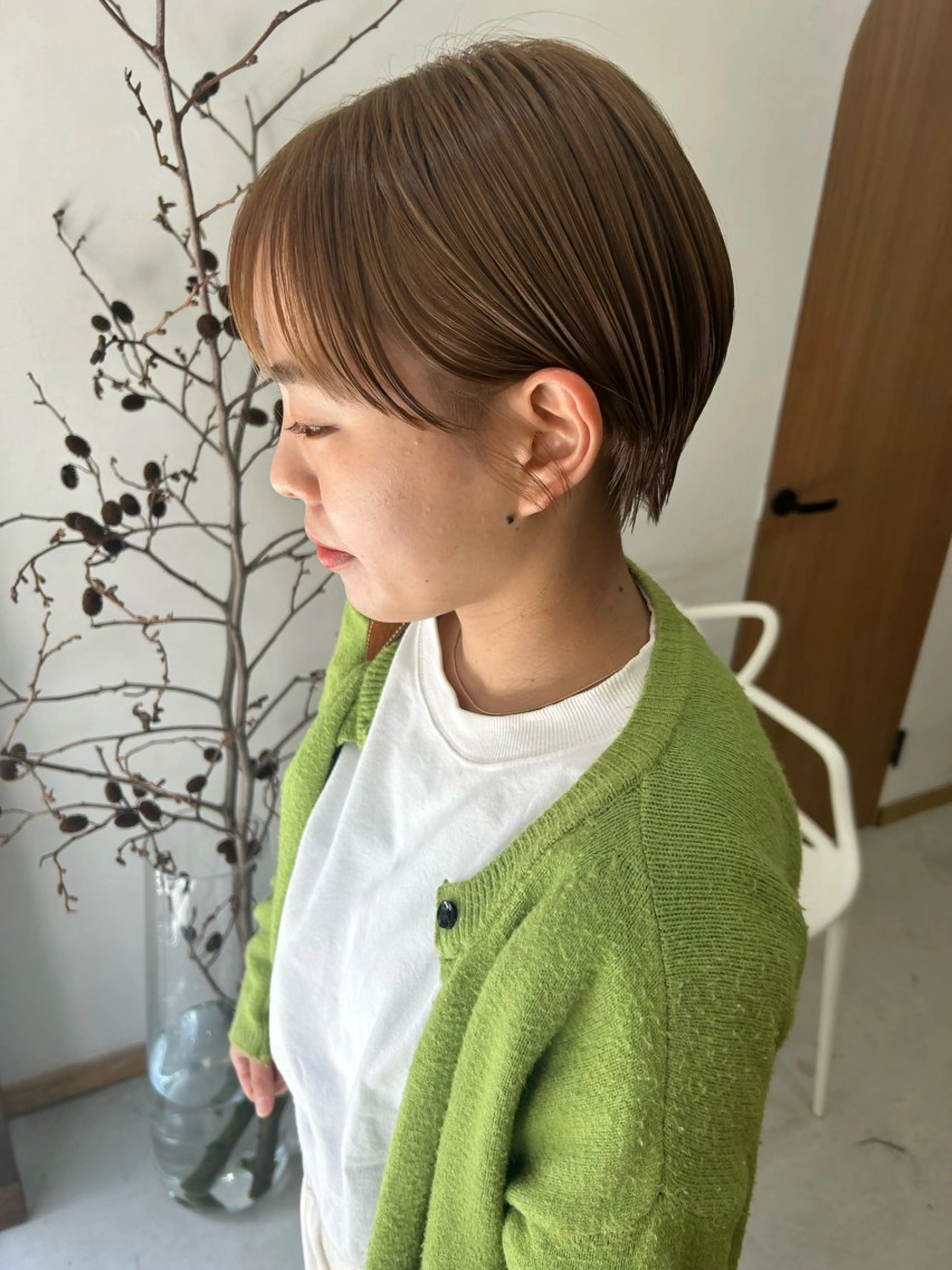 ショート ショートヘア なつめ🐶ショート ベージュカラーのヘアスタイル