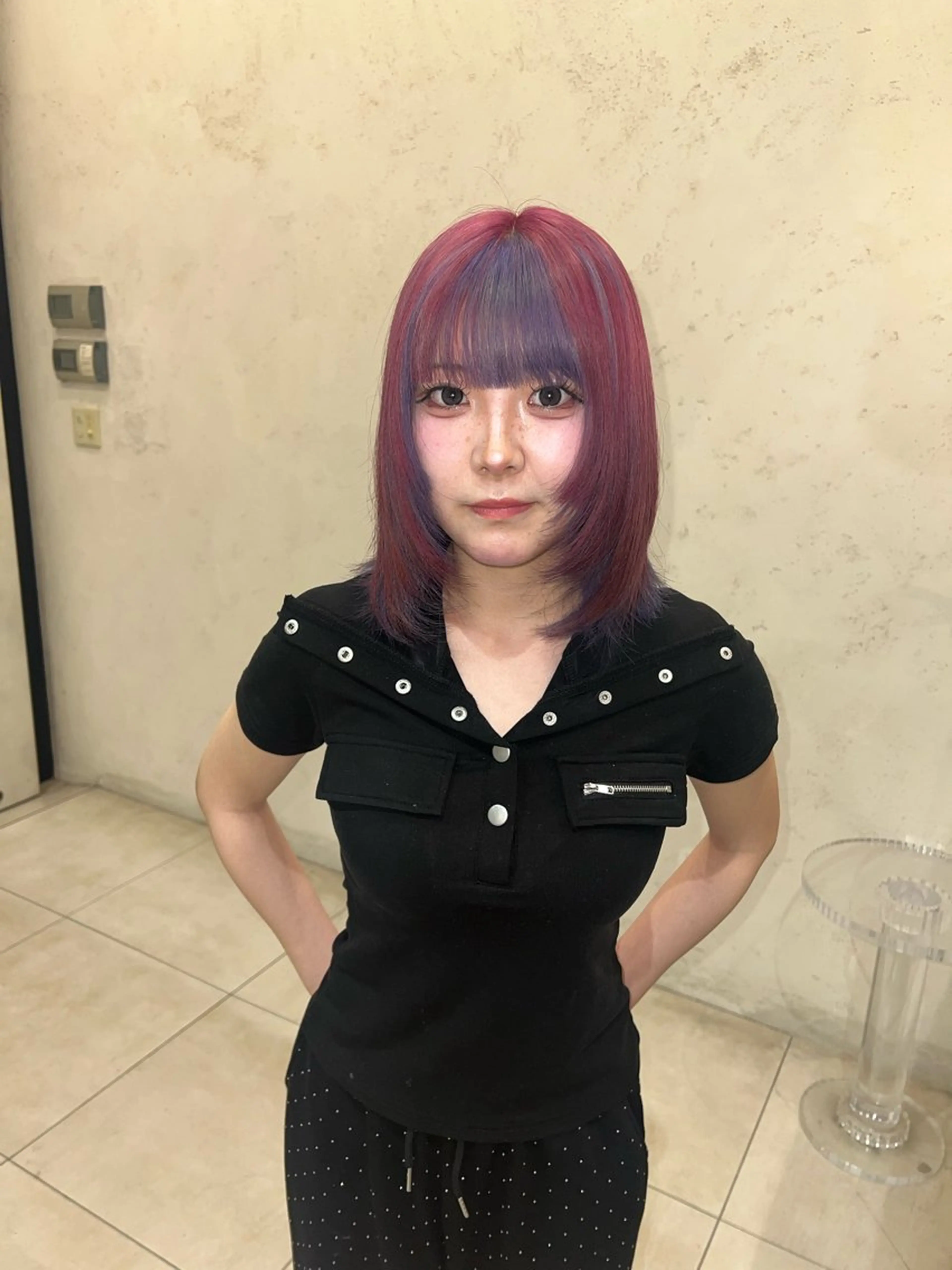 ミディアム カラー ヘアカラー トリートメント 落ちる黒/ 黒染め剥がしYUYAのヘアスタイル