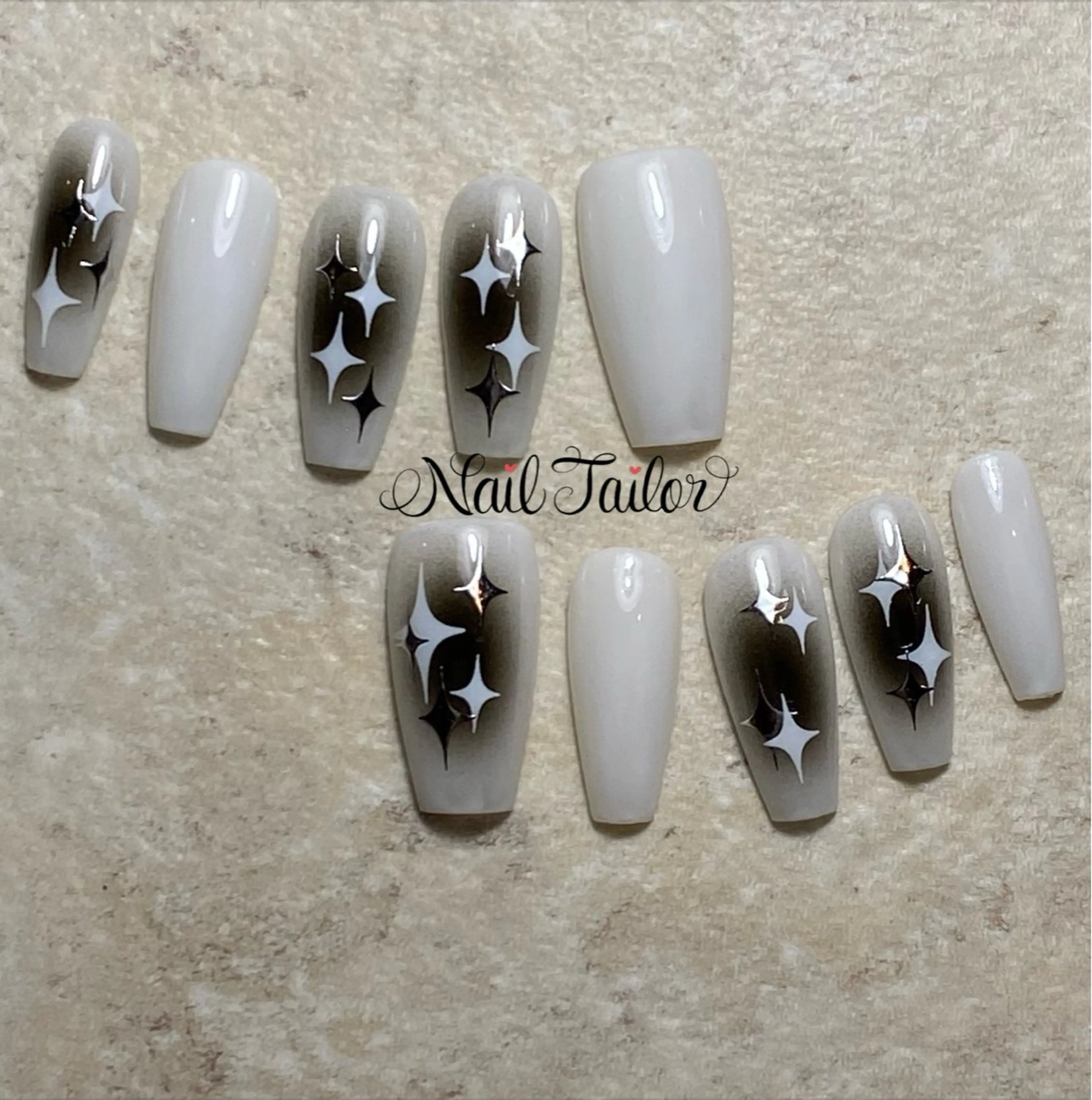 ネイル ジェルネイル キラキラネイル ロングネイル 持ち込み ネイルチップ NailTailor ネイルテイラーのネイルデザイン