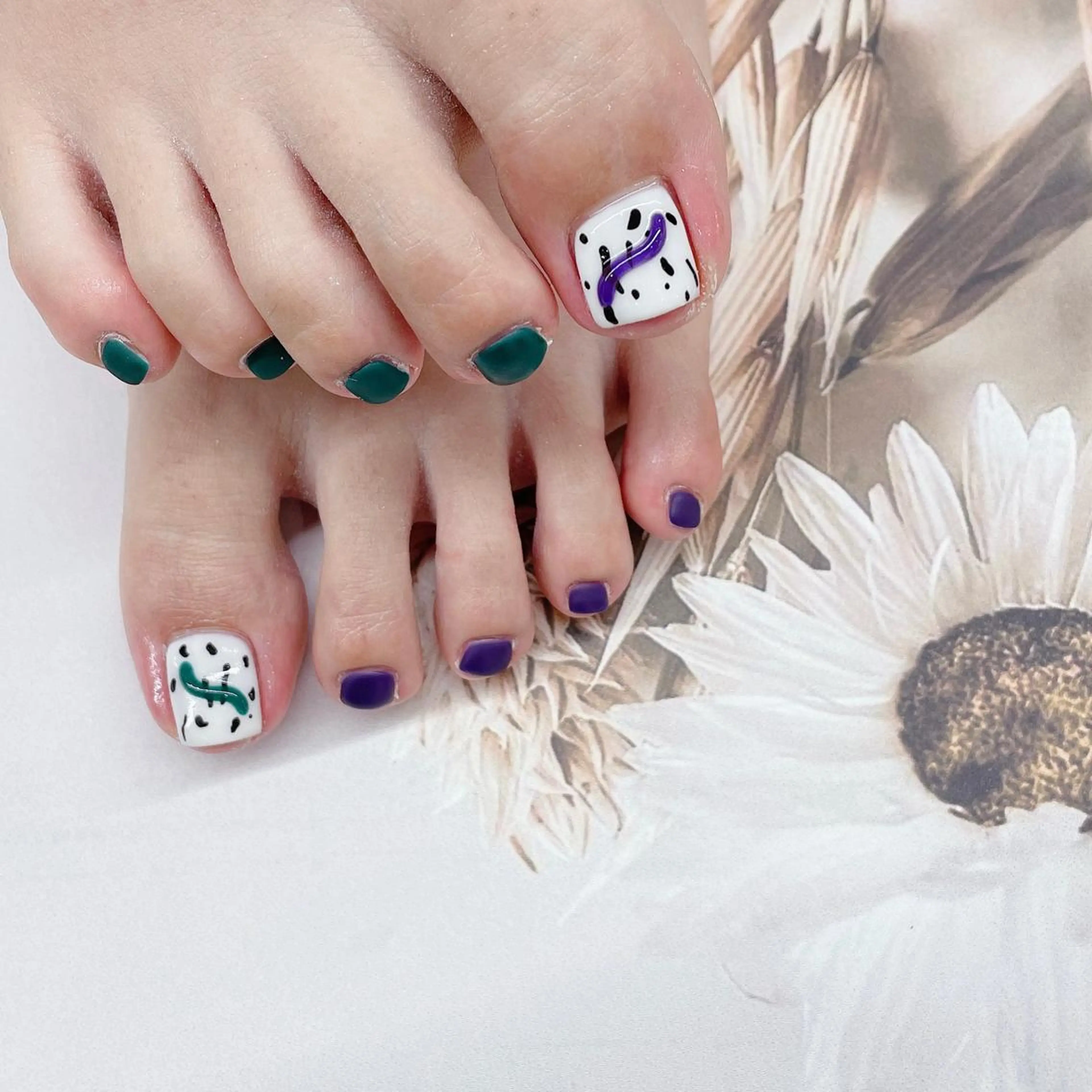 ネイル Nailist Risaのネイルデザイン