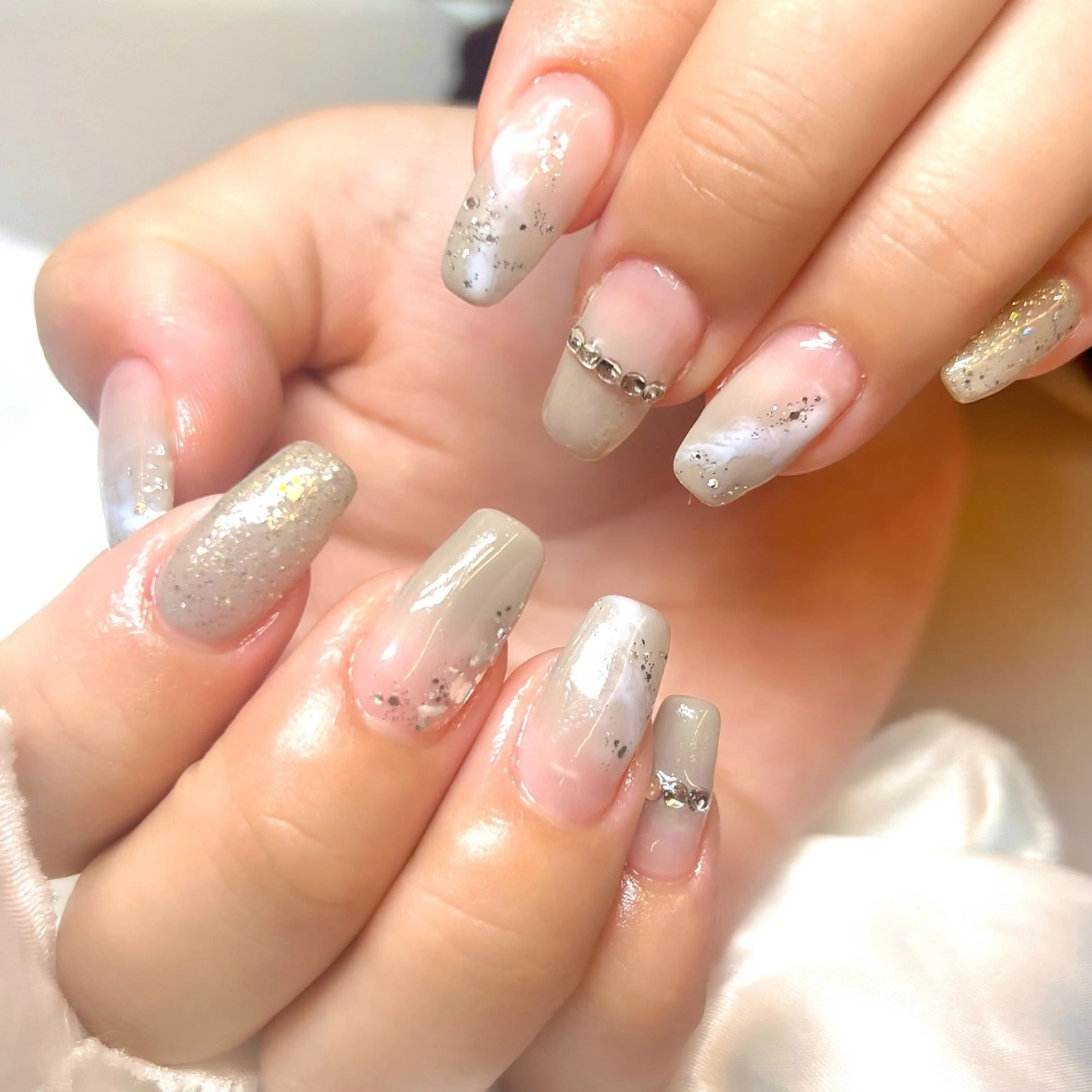 ネイル アートネイル べっ甲ネイル ジェルネイル 韓国ネイル ロングネイル ハンドネイル clover nailのネイルデザイン