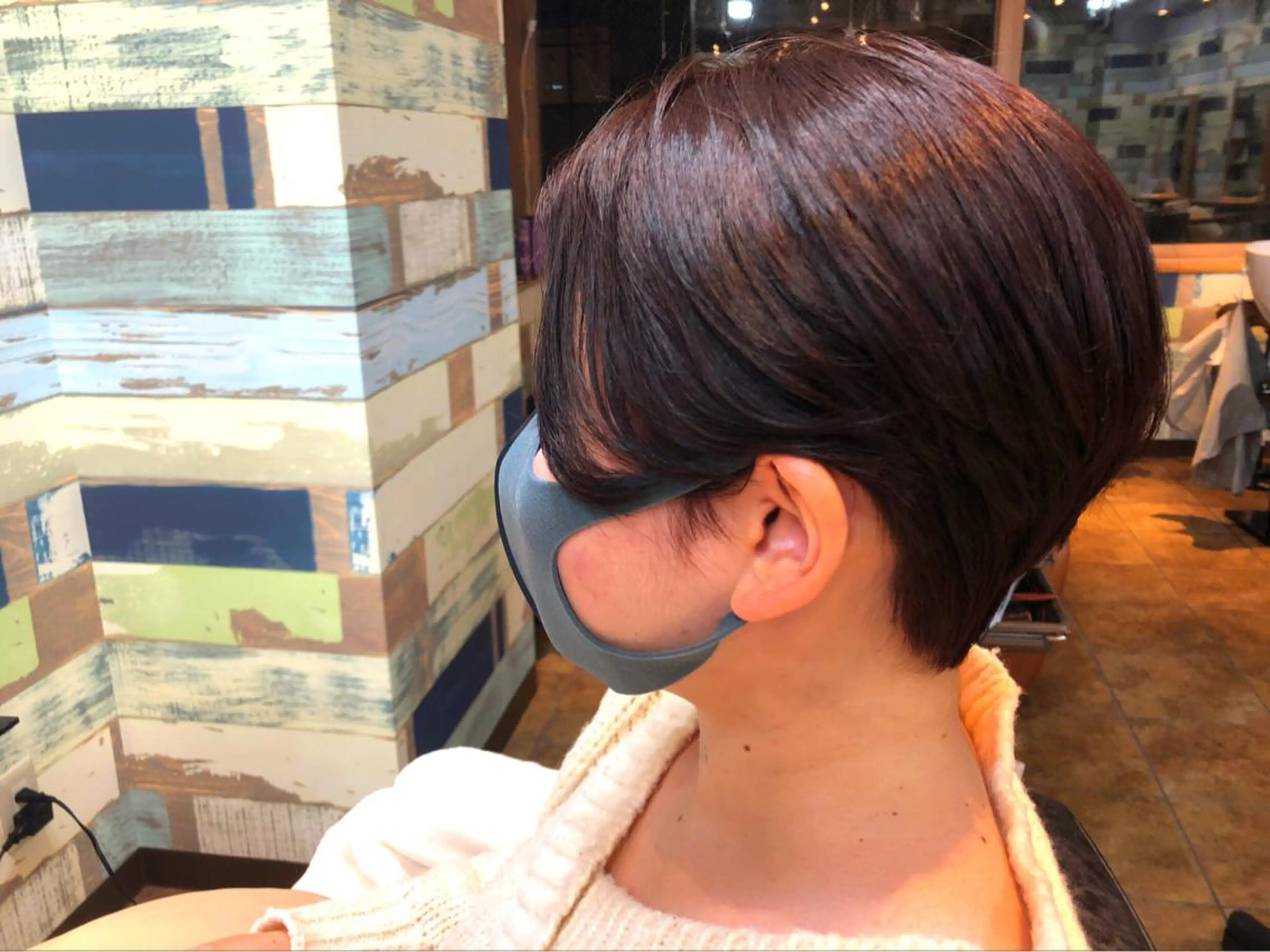 ショート カット ヘアカラー 透明感カラー⭐️ 田嶋麗奈のヘアスタイル