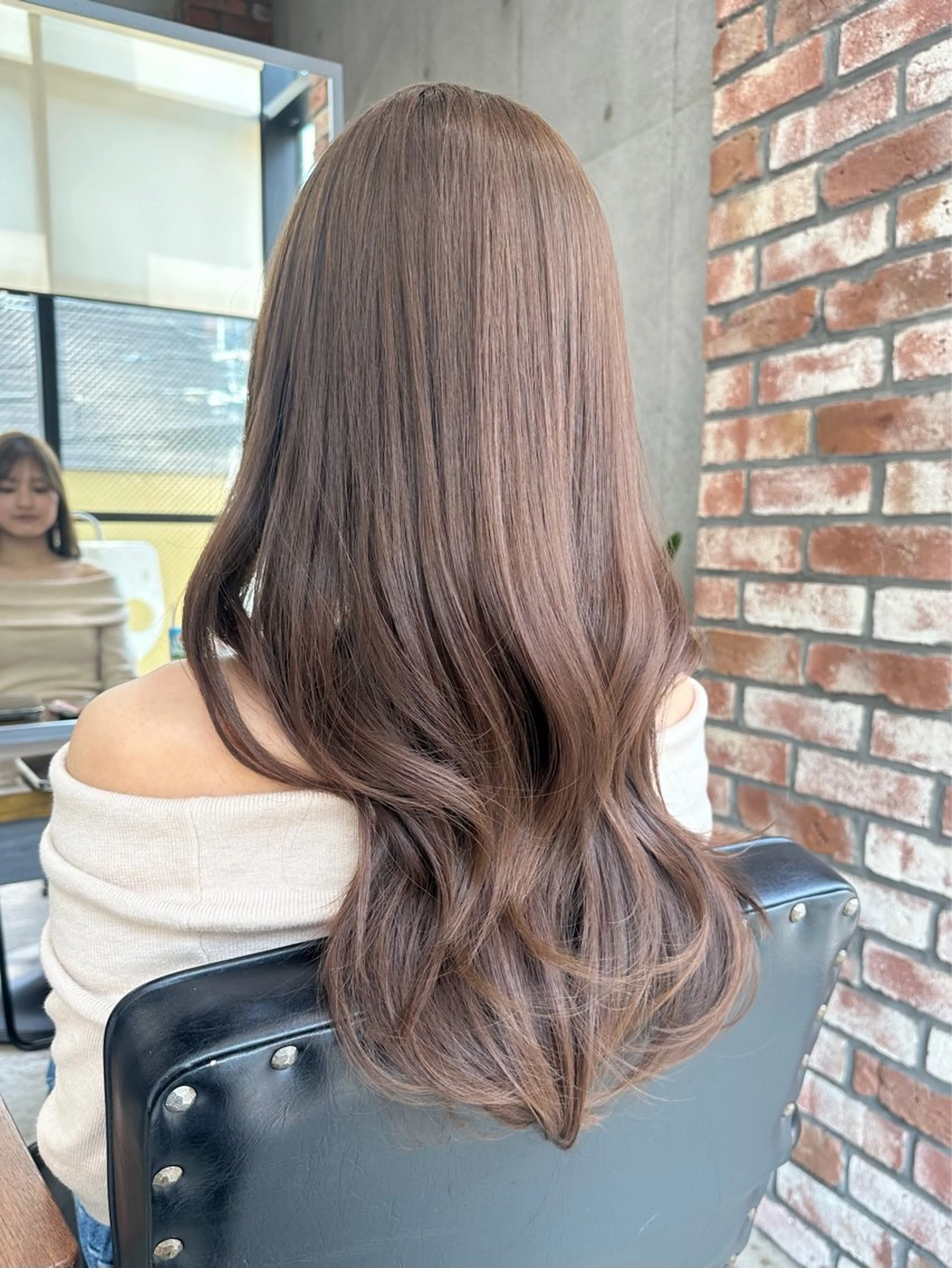 ロング カラー ヘアカラー 渋谷 奏菜のヘアスタイル