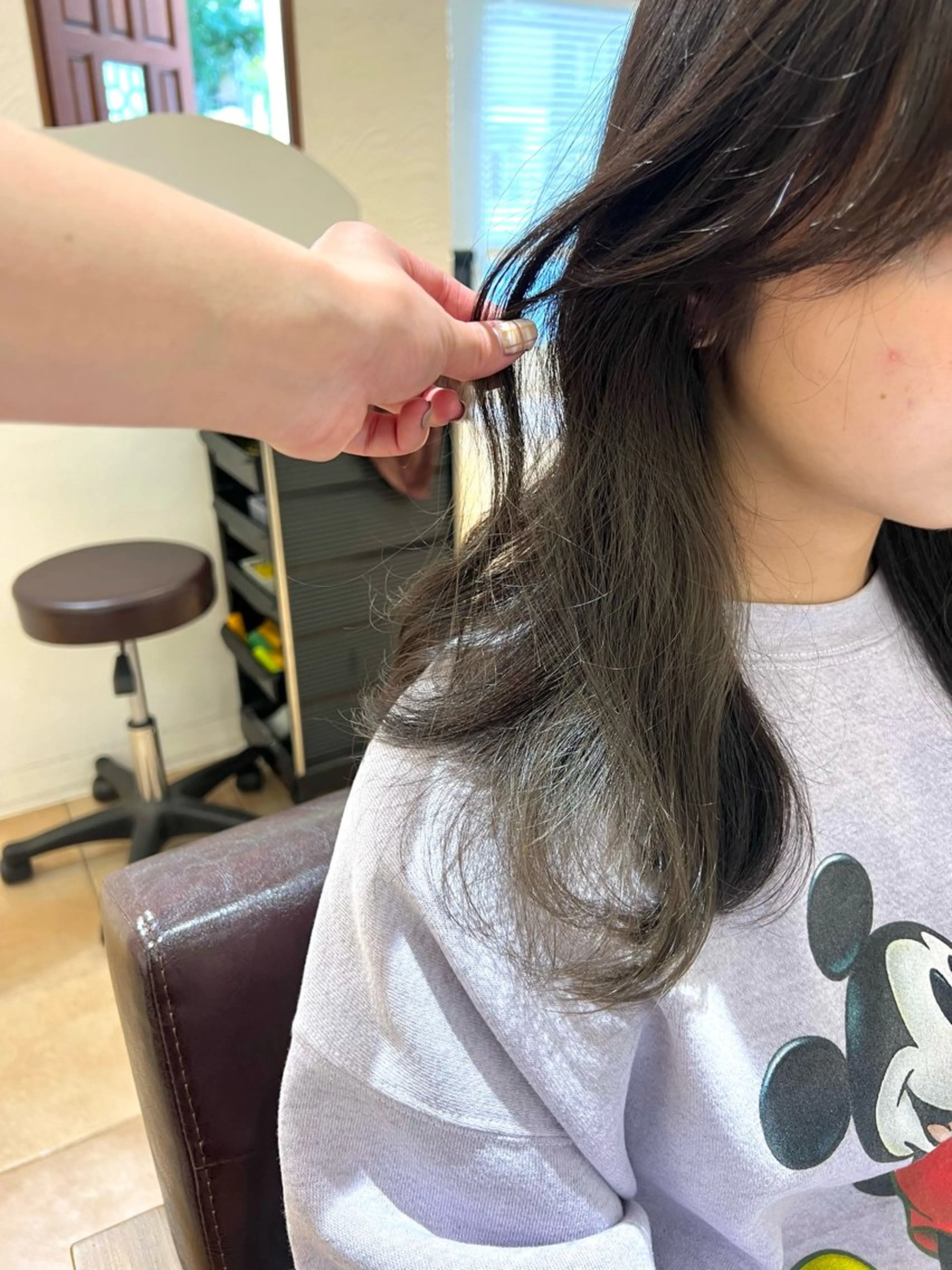 セミロング カラー 🥀韓国ヘア🥀 宮津真菜のヘアスタイル