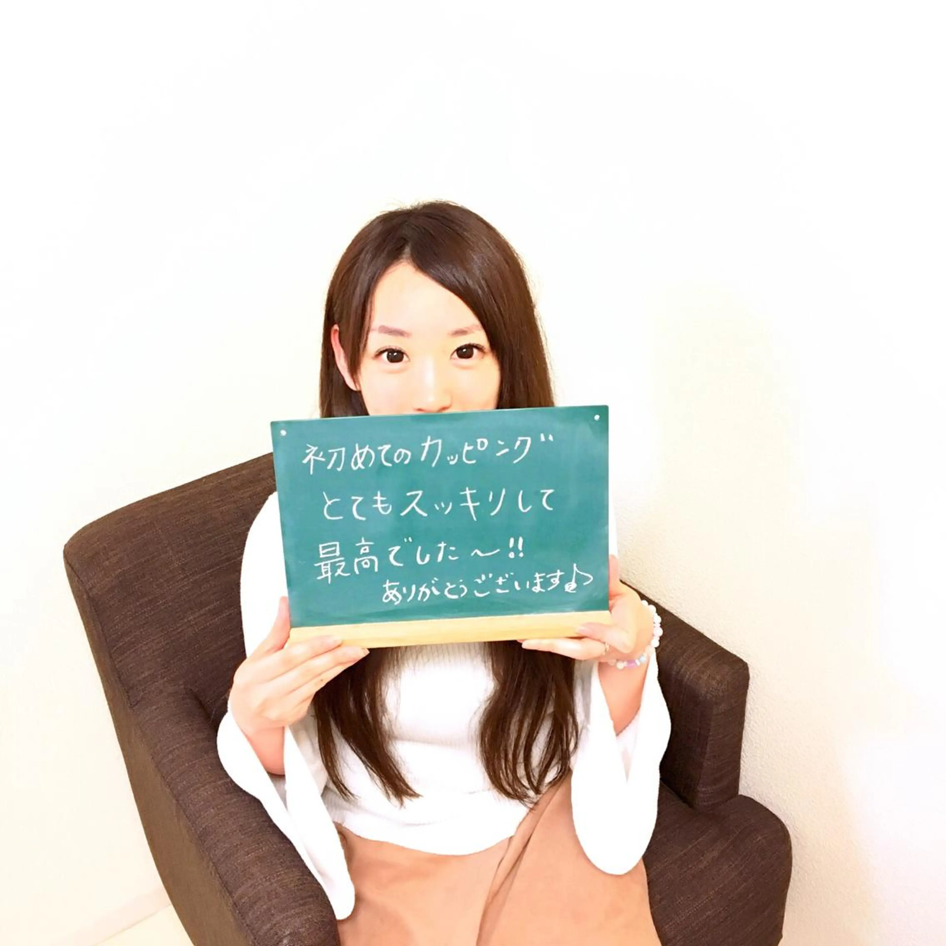 小顔ハーブピーリング 美容鍼/毛穴洗浄のエステ・リラクイメージ