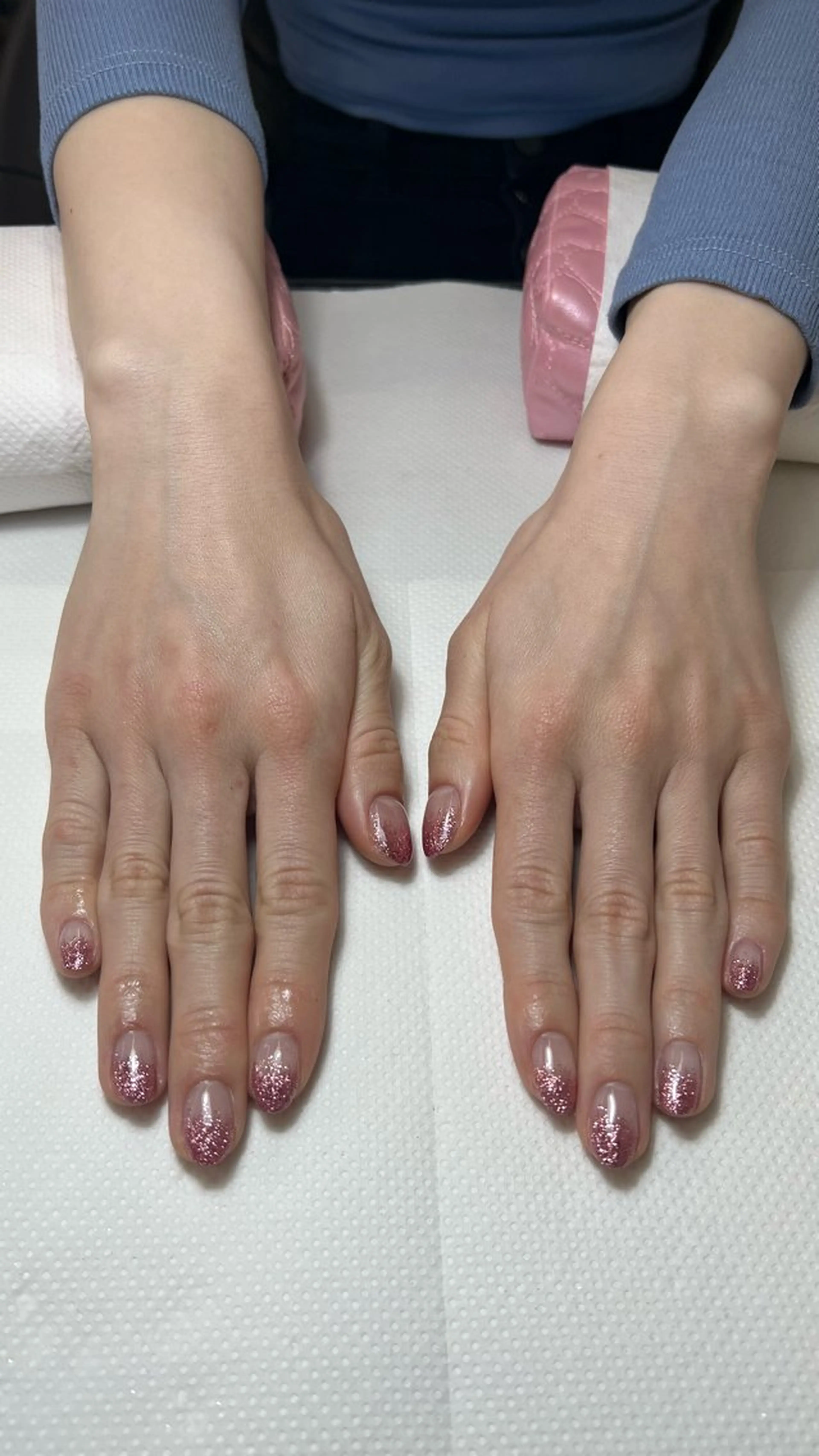 ネイル 名越 彩花のネイルデザイン