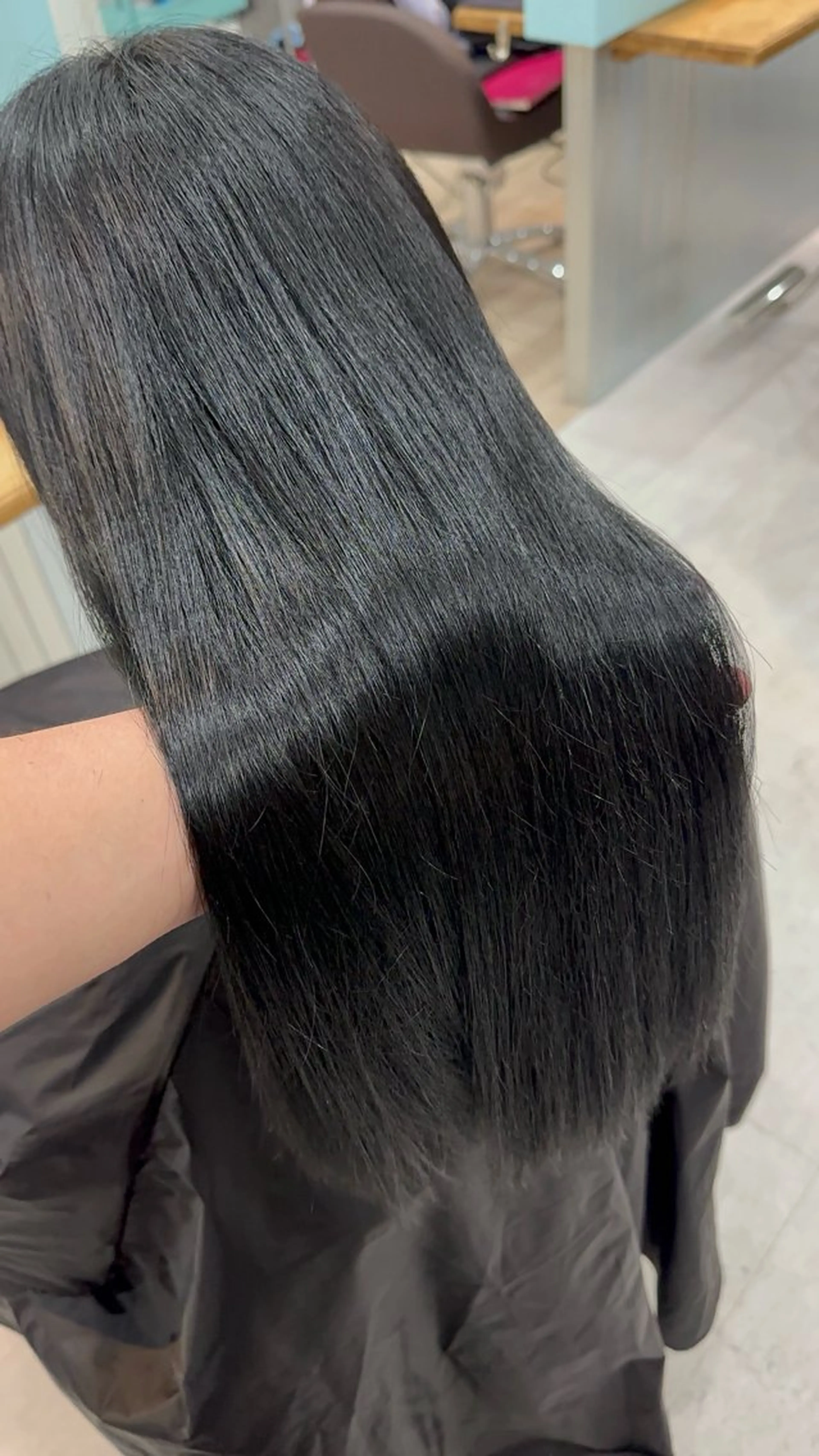 ロング カワカミ ユウダイのヘアスタイル