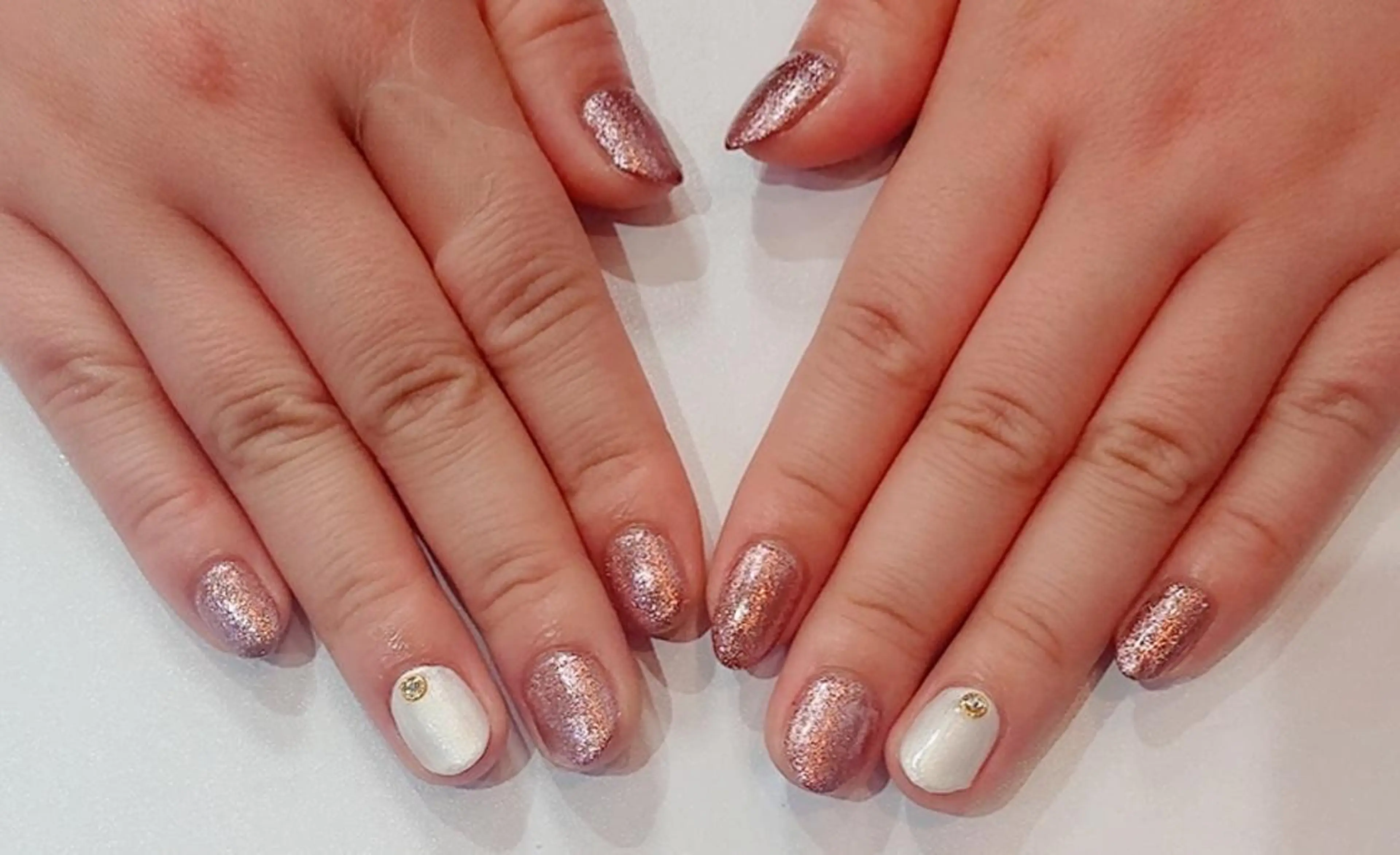 ネイル 🍒当日もOK🍒 𝑳𝑼𝑵𝑨花井のネイルデザイン