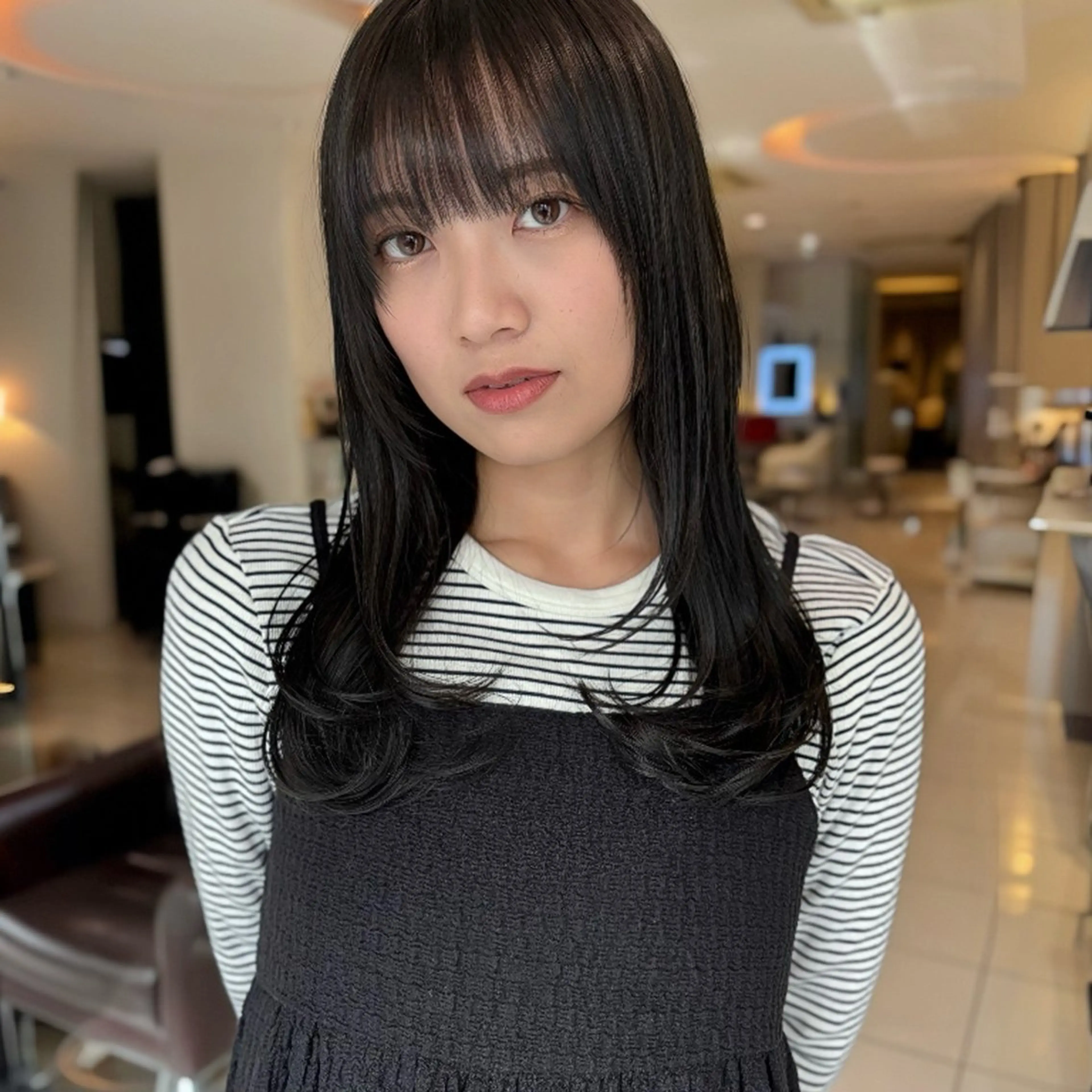 セミロング ハッシュカット/四条 烏丸/寺本弘樹のヘアスタイル