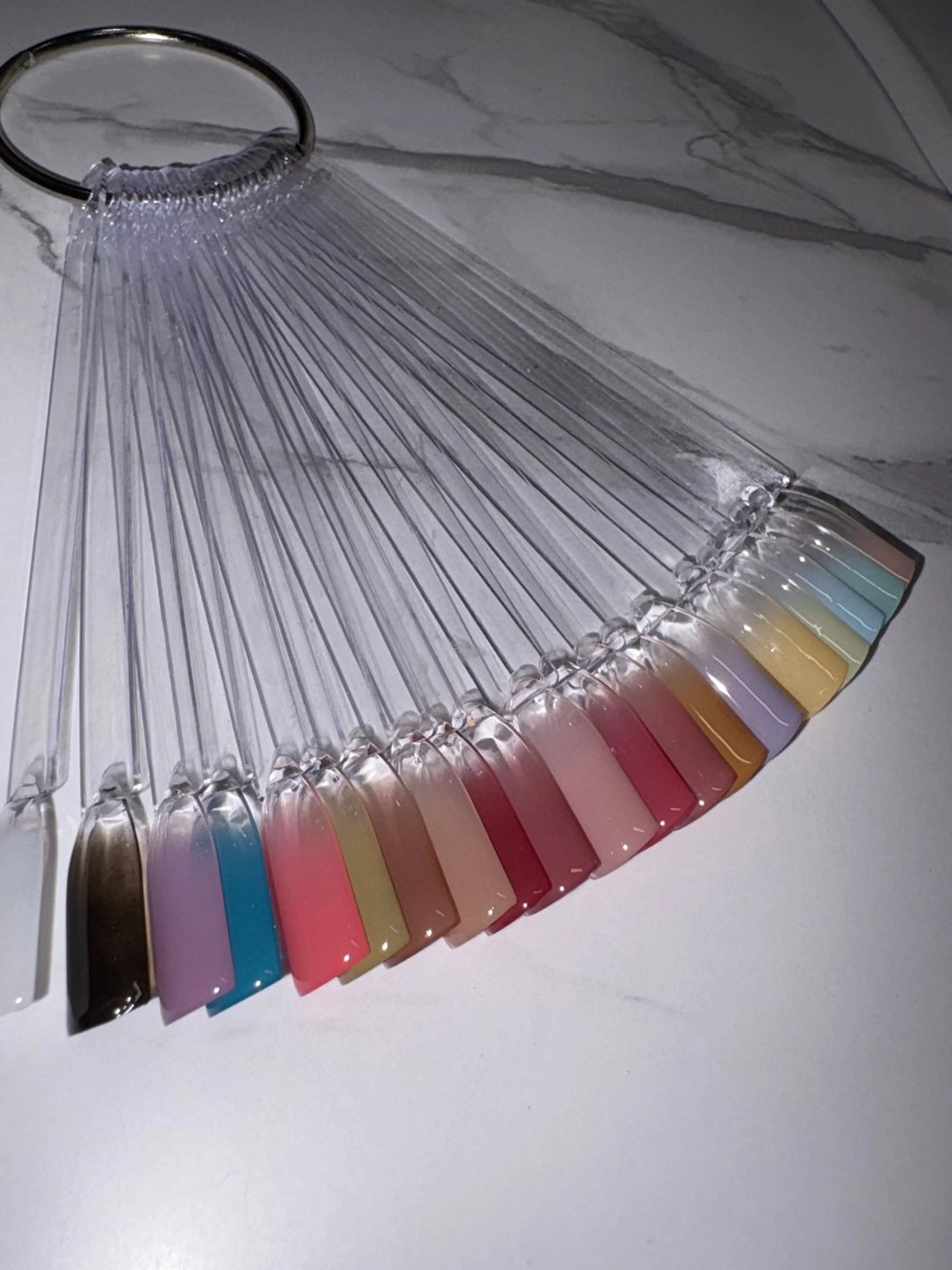 ネイル Nails by Akariのネイルデザイン