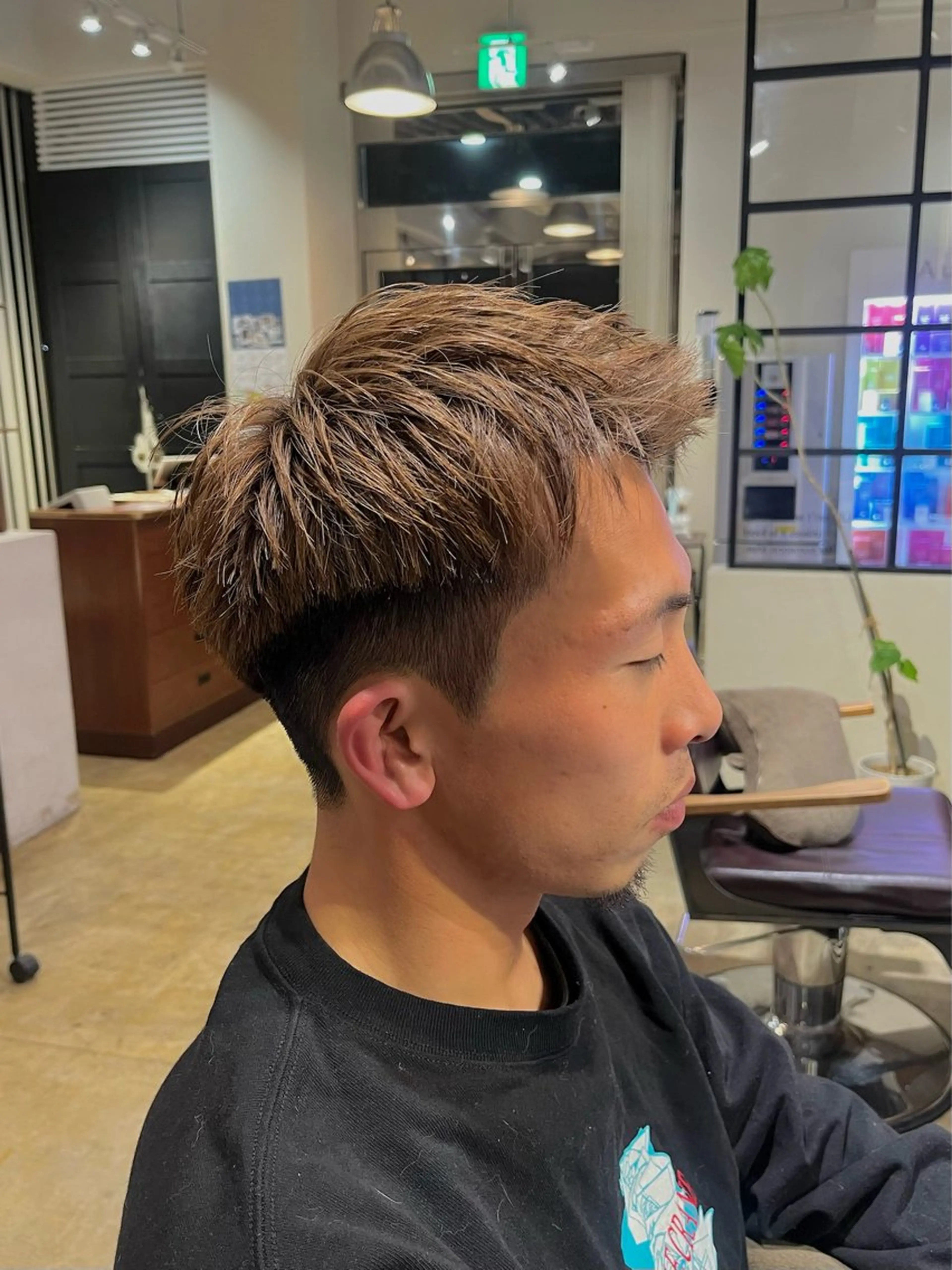 カラー メンズ メンズブリーチ メンズハイトーン ブリーチ ハイトーンカラー みわ/博多 ブリーチ/メンズヘアのヘアスタイル