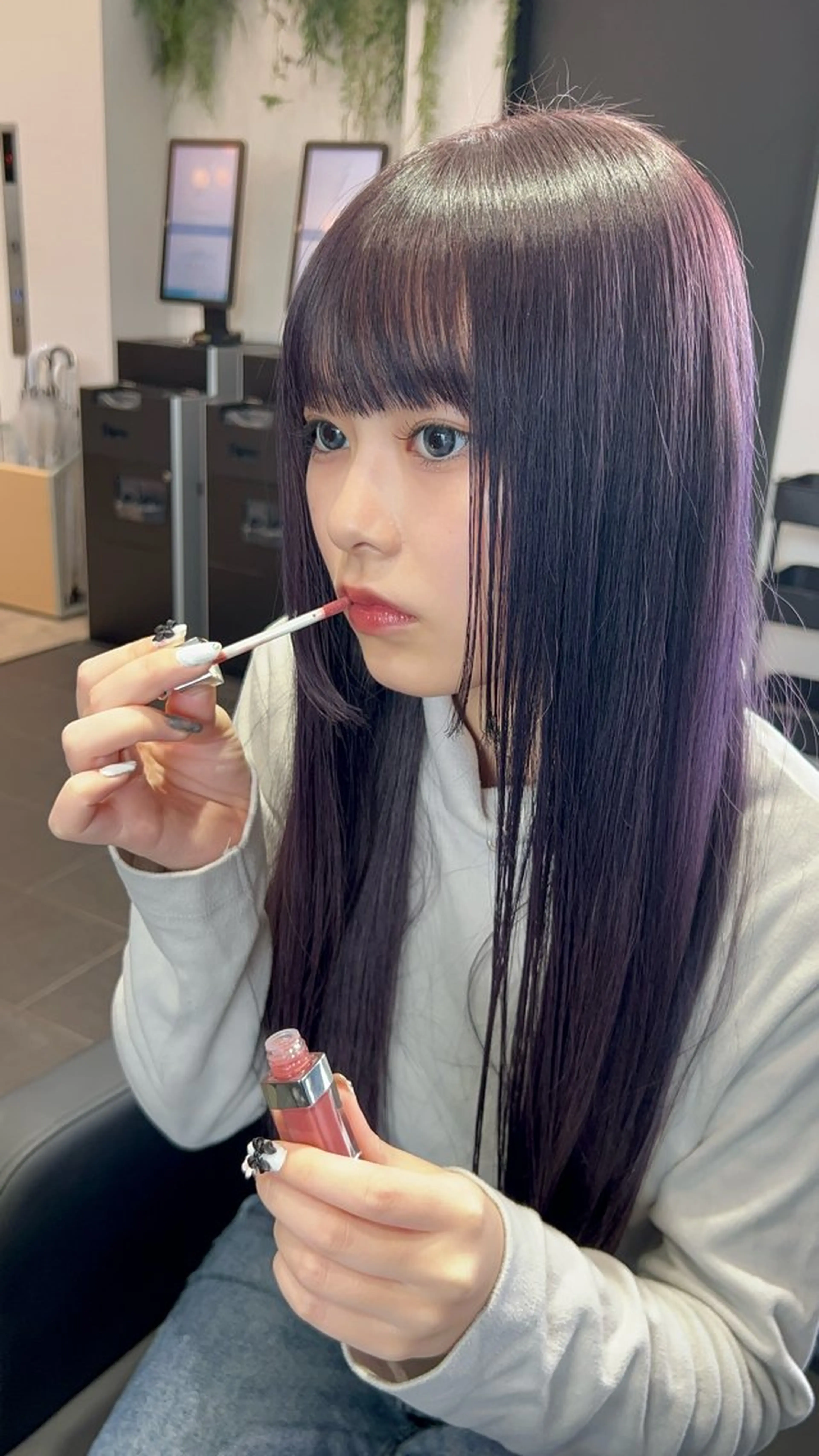 セミロング たつ/レイヤーカット 顔周り/髪質改善のヘアスタイル