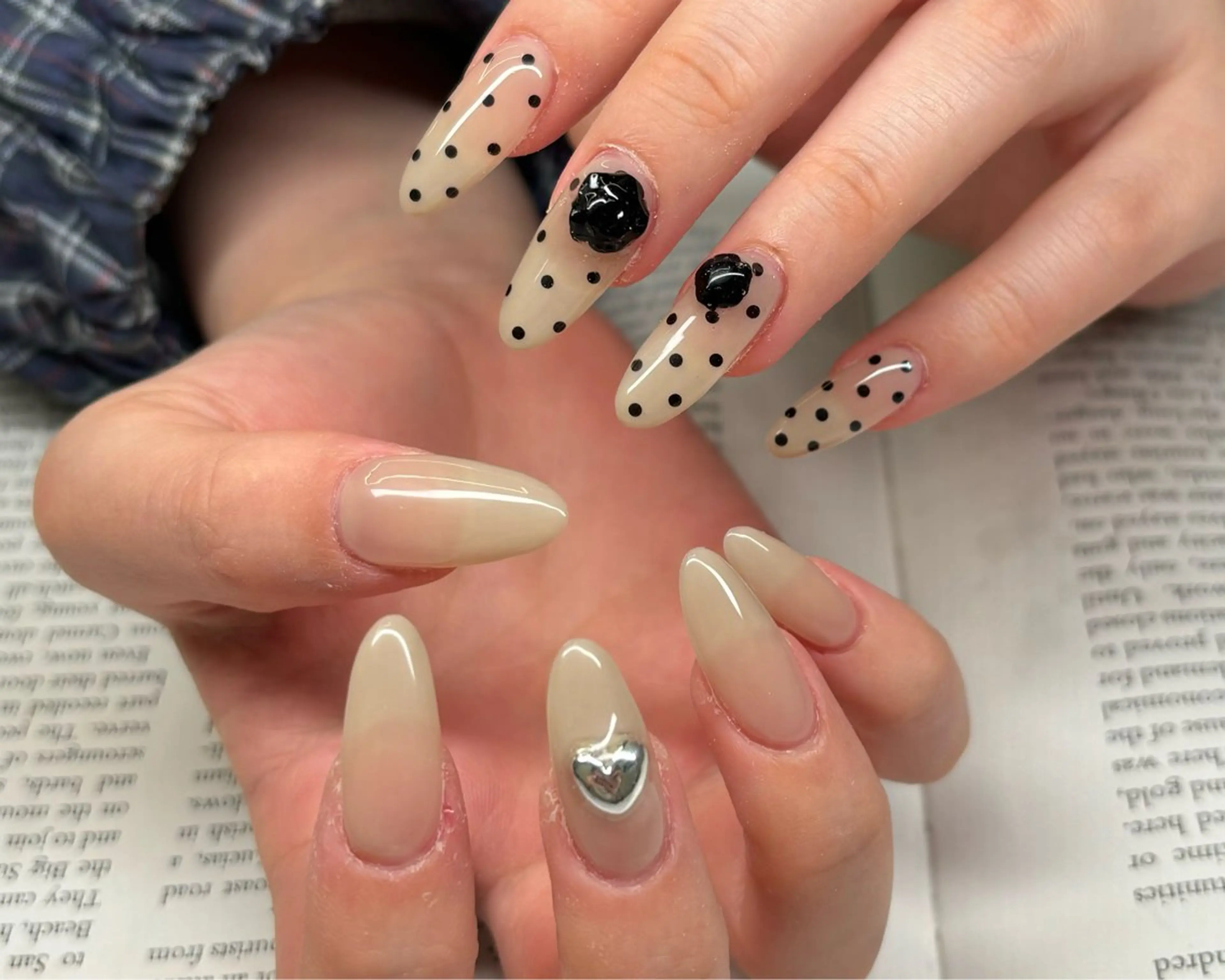 ネイル ハンドネイル era Sahoのネイルデザイン