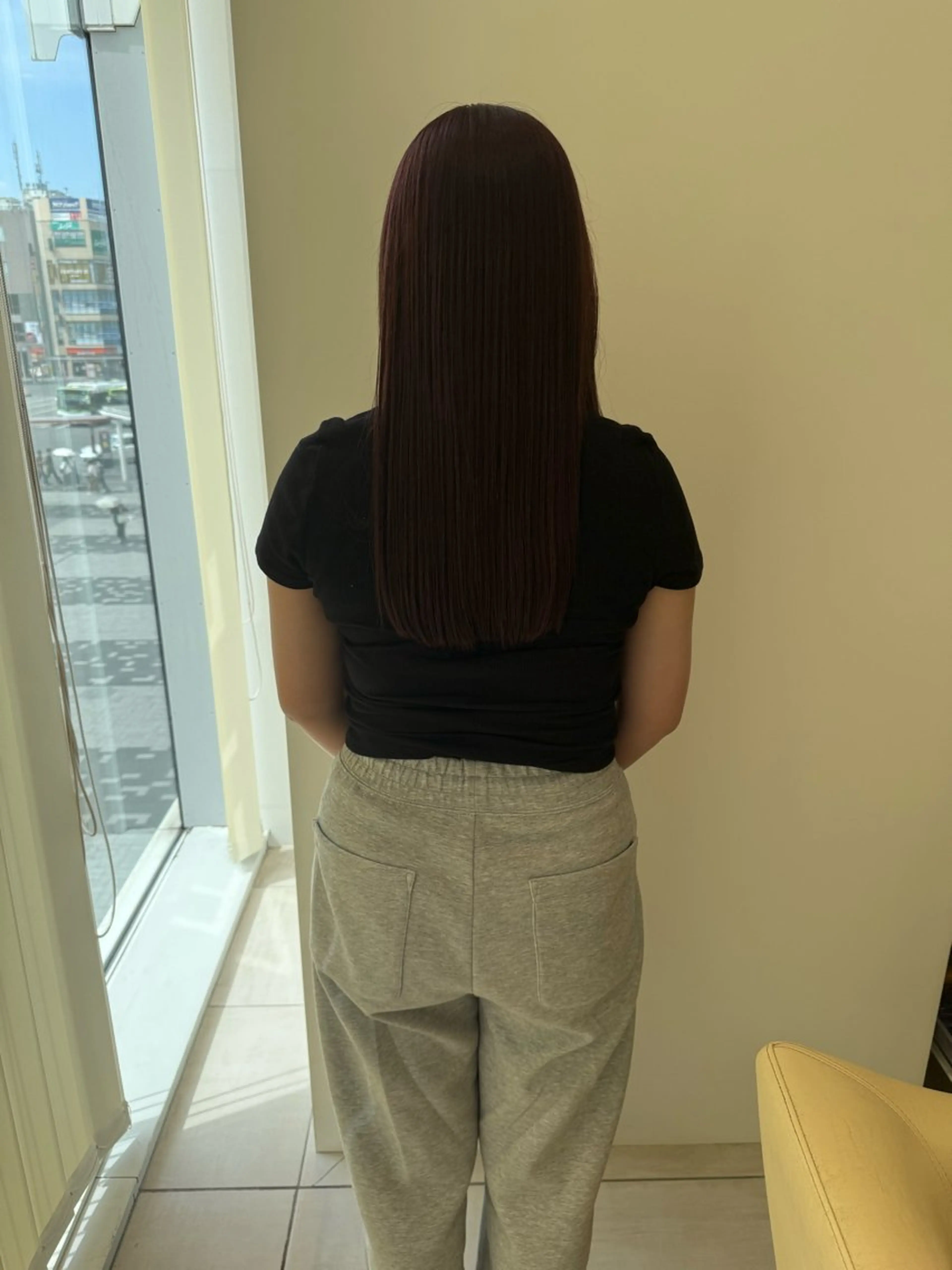 ロング レイヤーカット ZELE AVEDA浦和PARCO店所属・若生 神のヘアスタイル