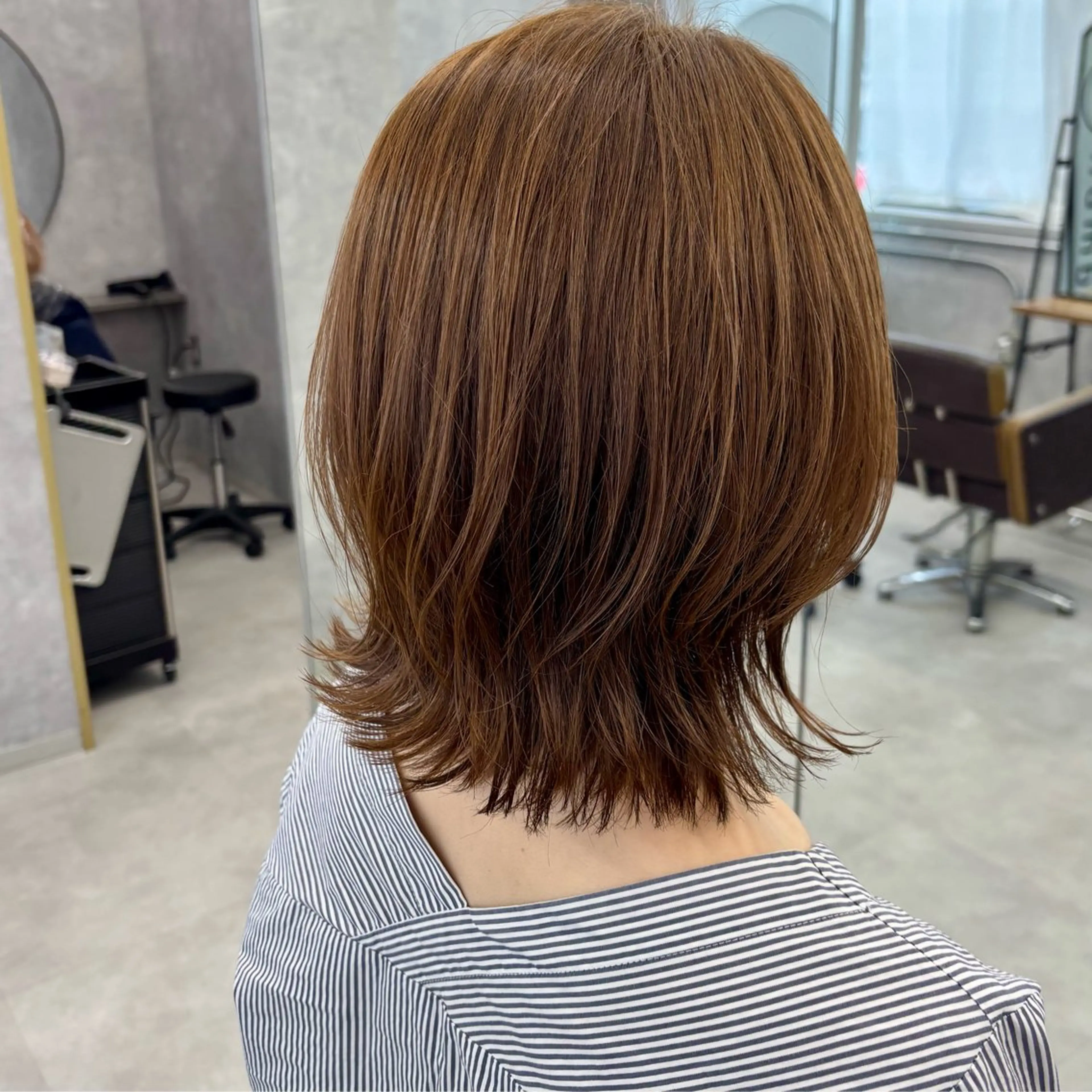 ショート カラー カット ヘアカラー NUMBER_ ユイナのヘアスタイル