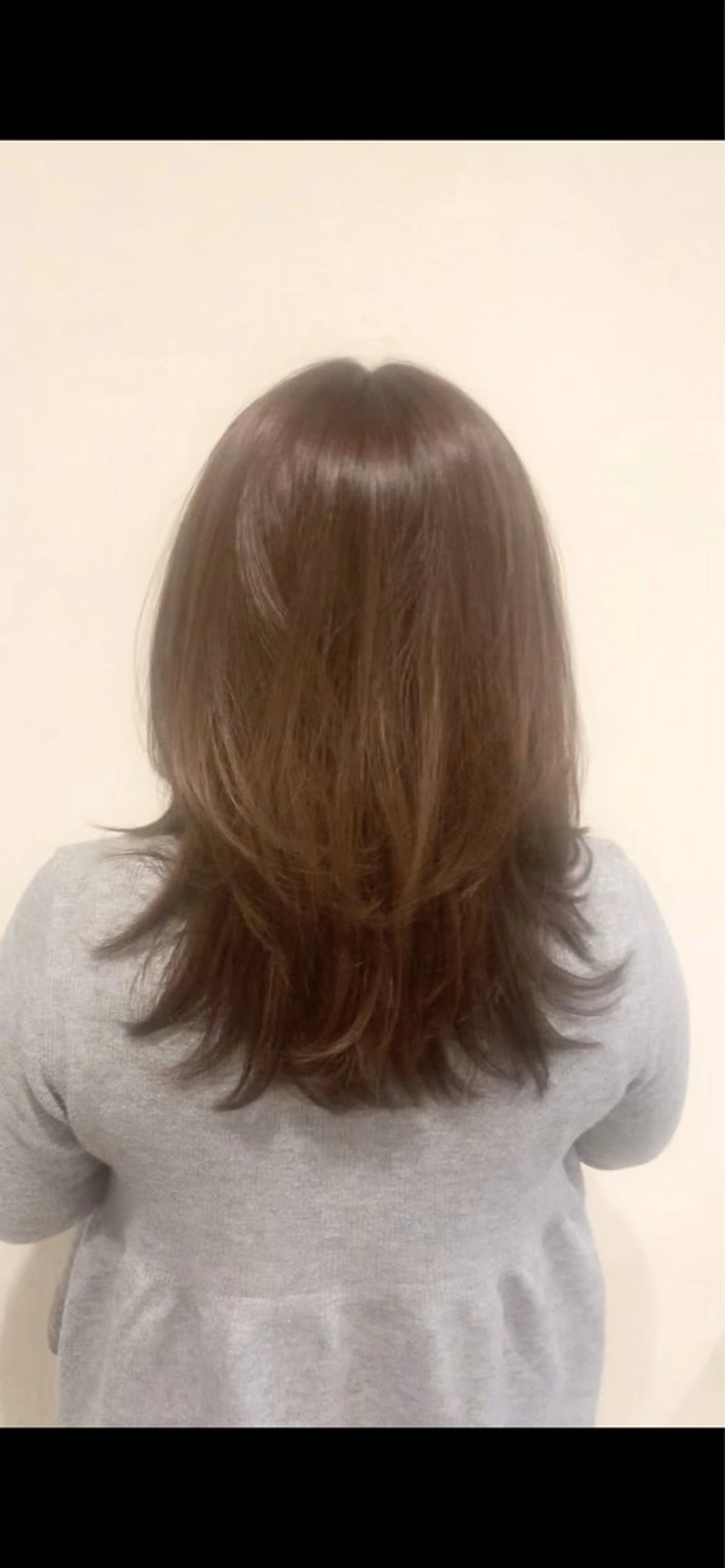 ミディアム 伊藤 鳳雅のヘアスタイル