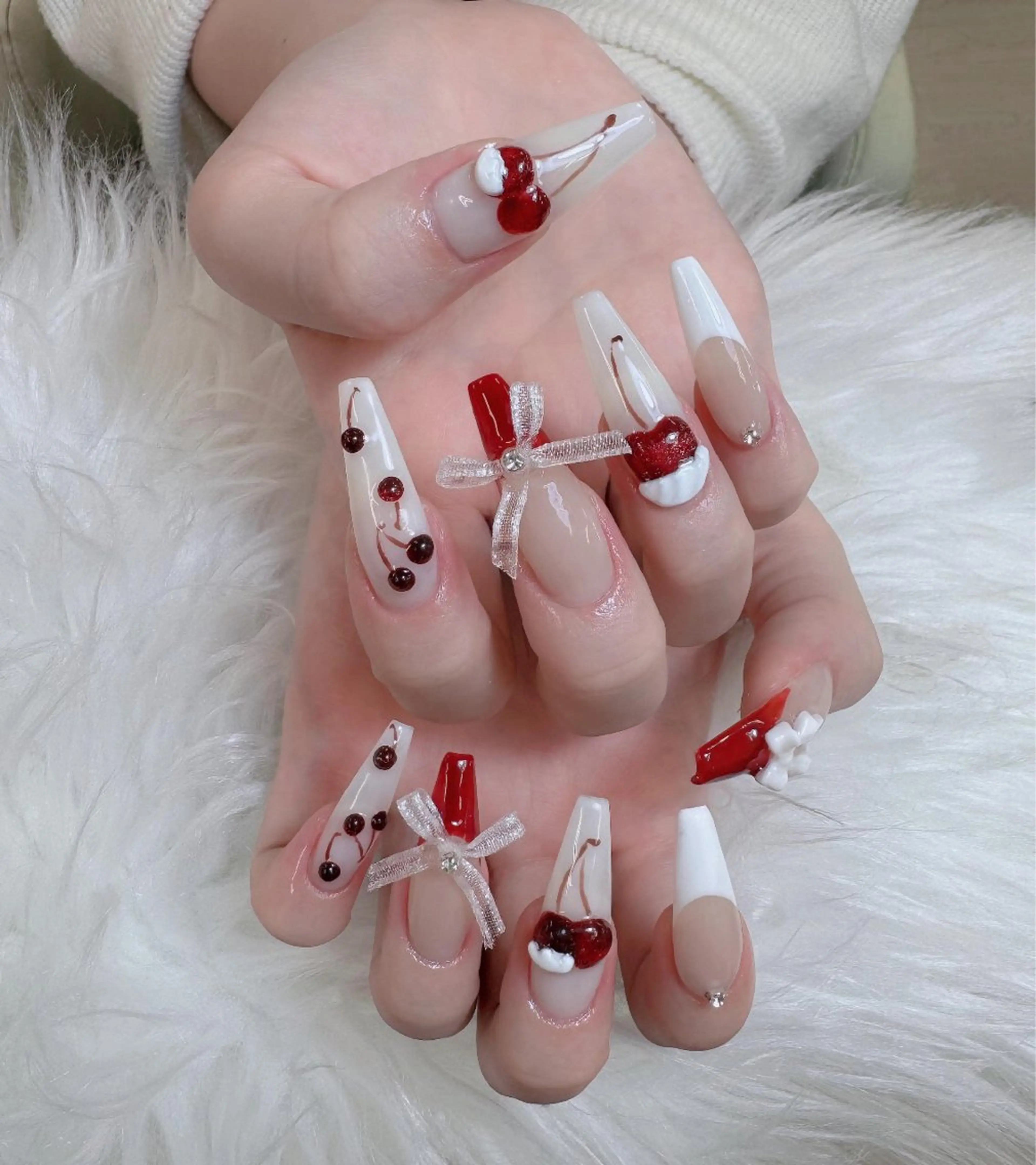 ネイル フレンチネイル ジェルネイル ハロウィン キラキラネイル 韓国ネイル ハンドネイル H.baby Nail Salonのネイルデザイン