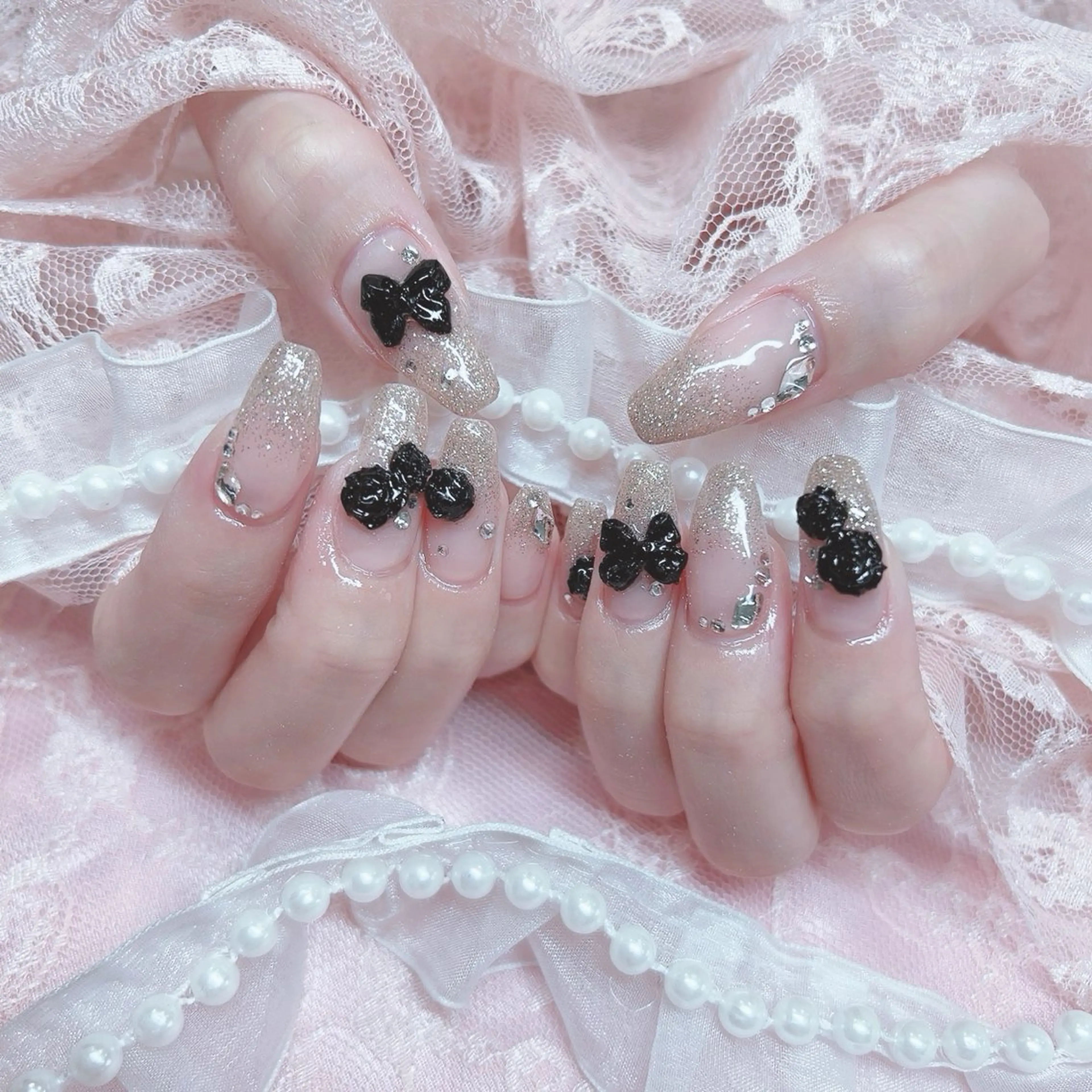 ネイル ジェルネイル ゴールド グラデーション ラメ(グリッター) ラメグラデーション ハンドネイル Nail lieNのネイルデザイン