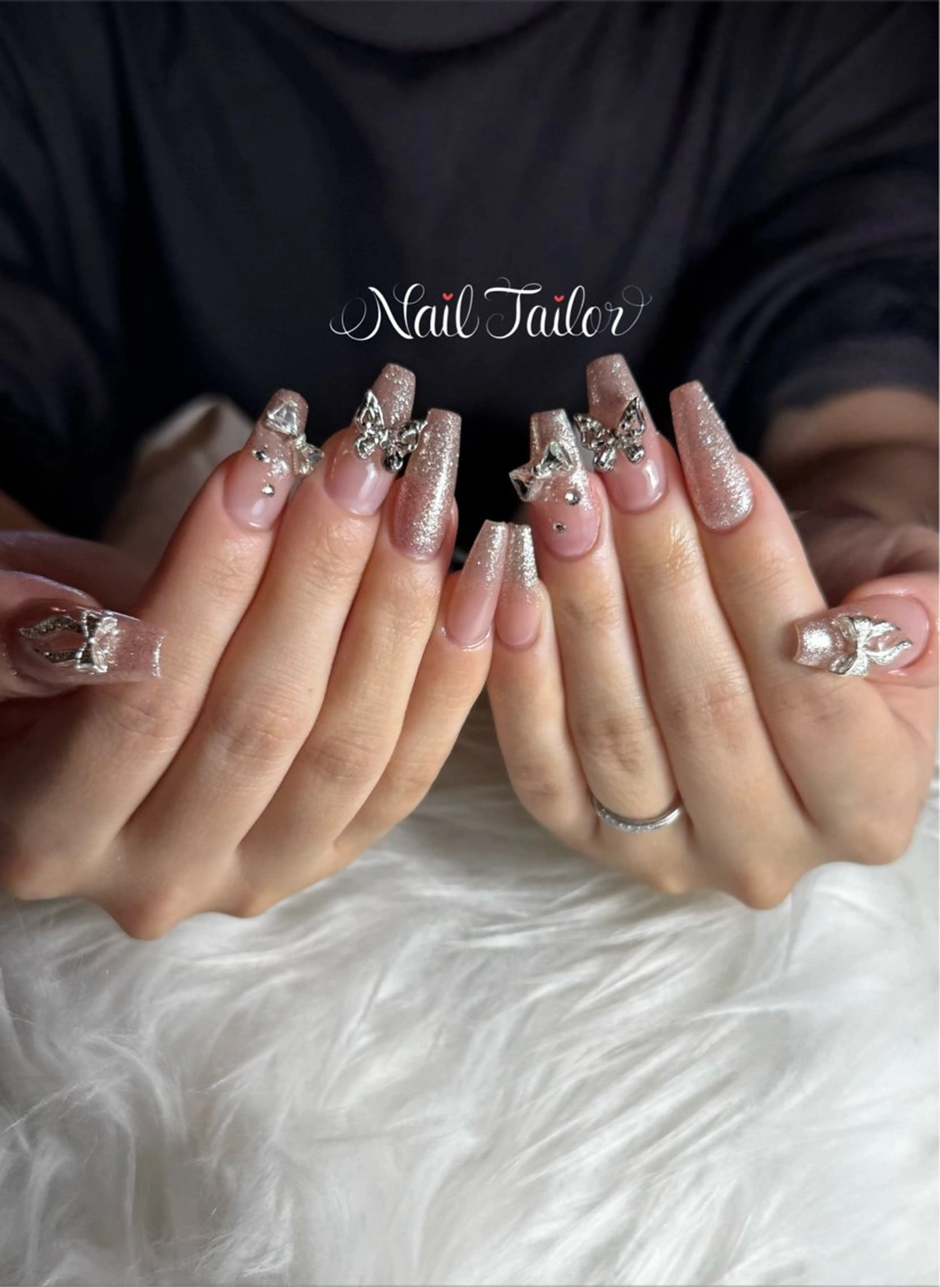 ネイル 長さ出し グラデーション キラキラネイル ラメ(グリッター) ラメグラデーション ハンドネイル NailTailor ネイルテイラーのネイルデザイン