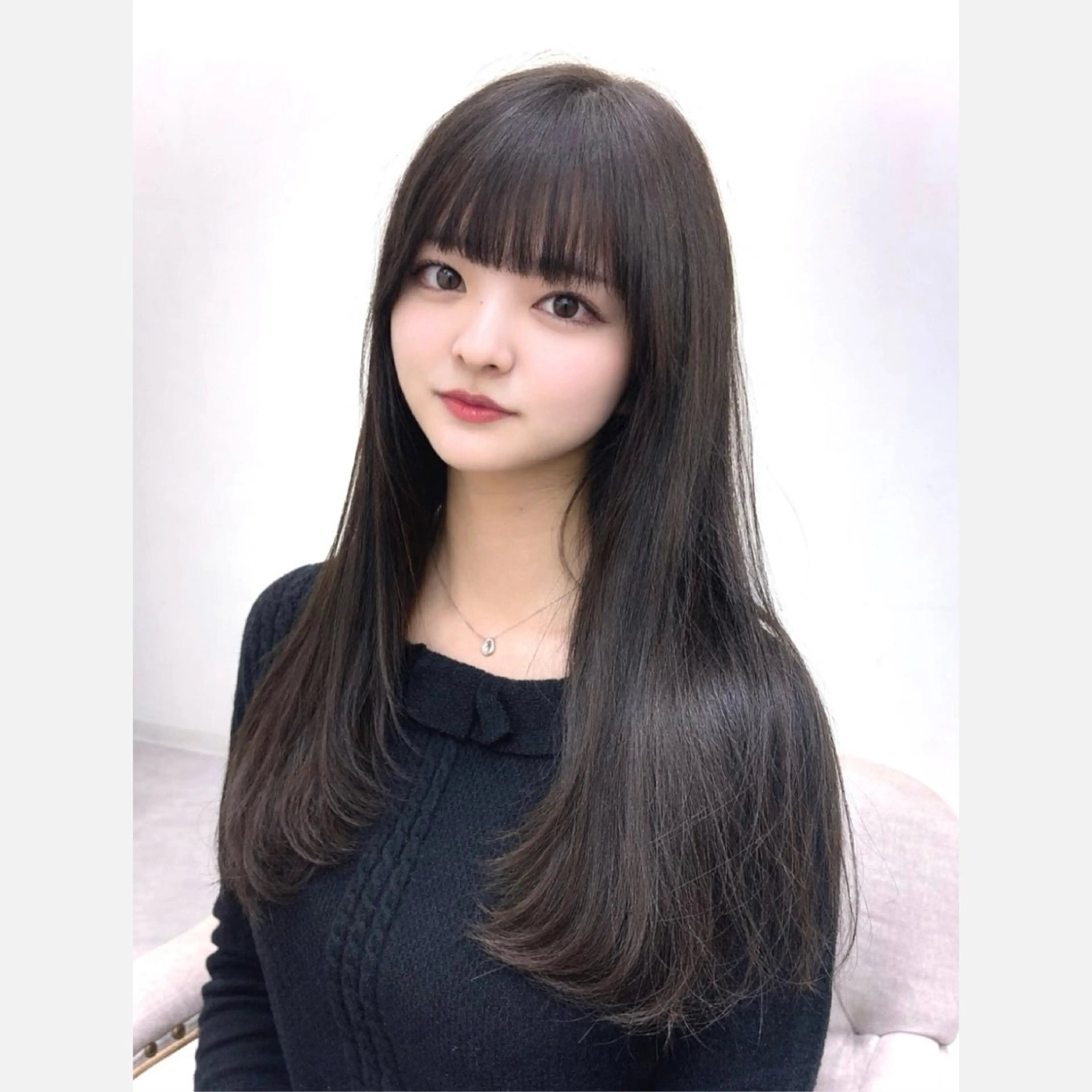 カラー グレージュ オリーブグレージュ オリーブグレー カット ヘアカラー ミディアムレイヤー/ 艶カラーNorikaのヘアスタイル