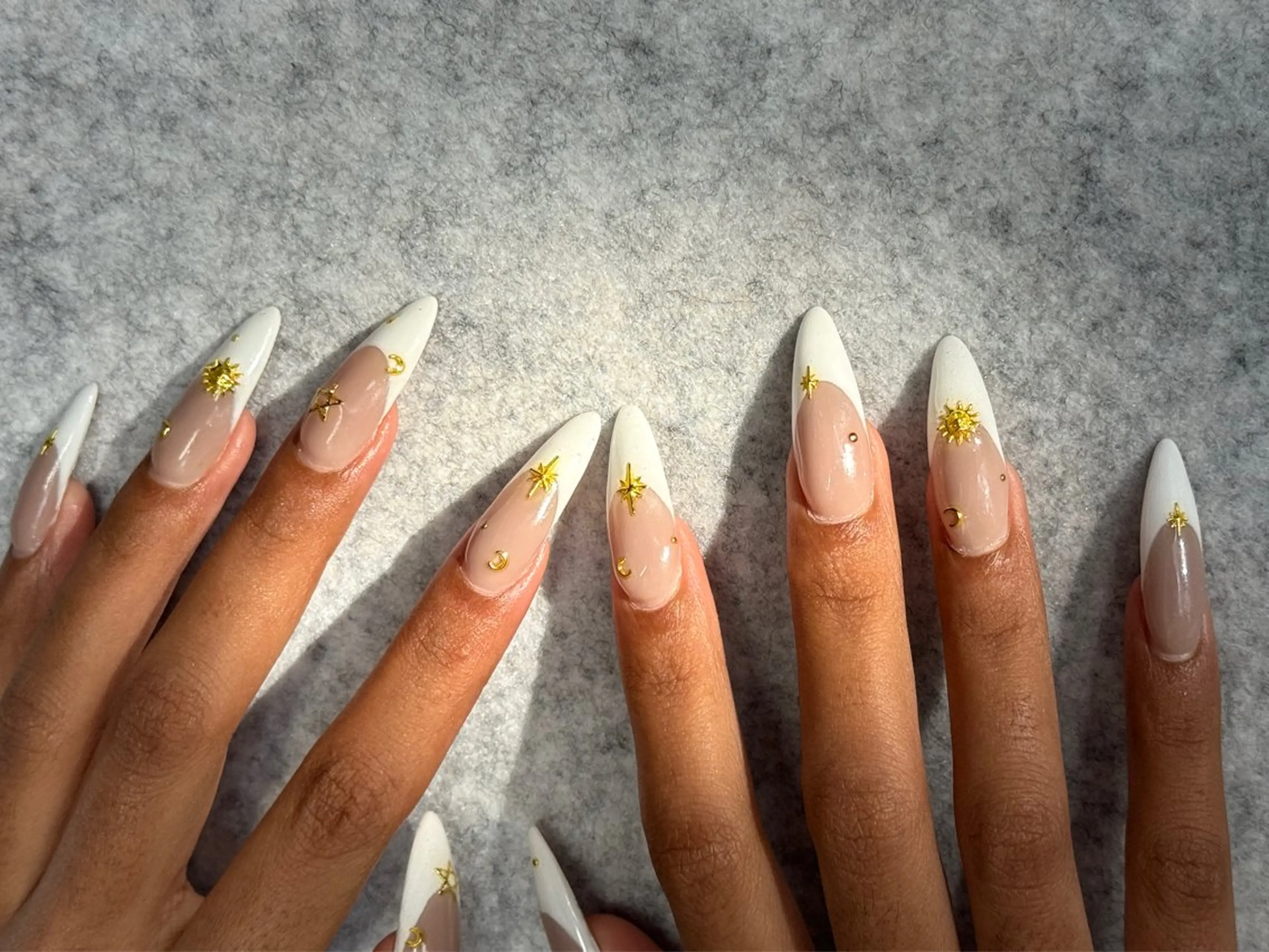 【初回オフ無 料】フレンチorラメグラ orベイビーブーマー￥7900の写真