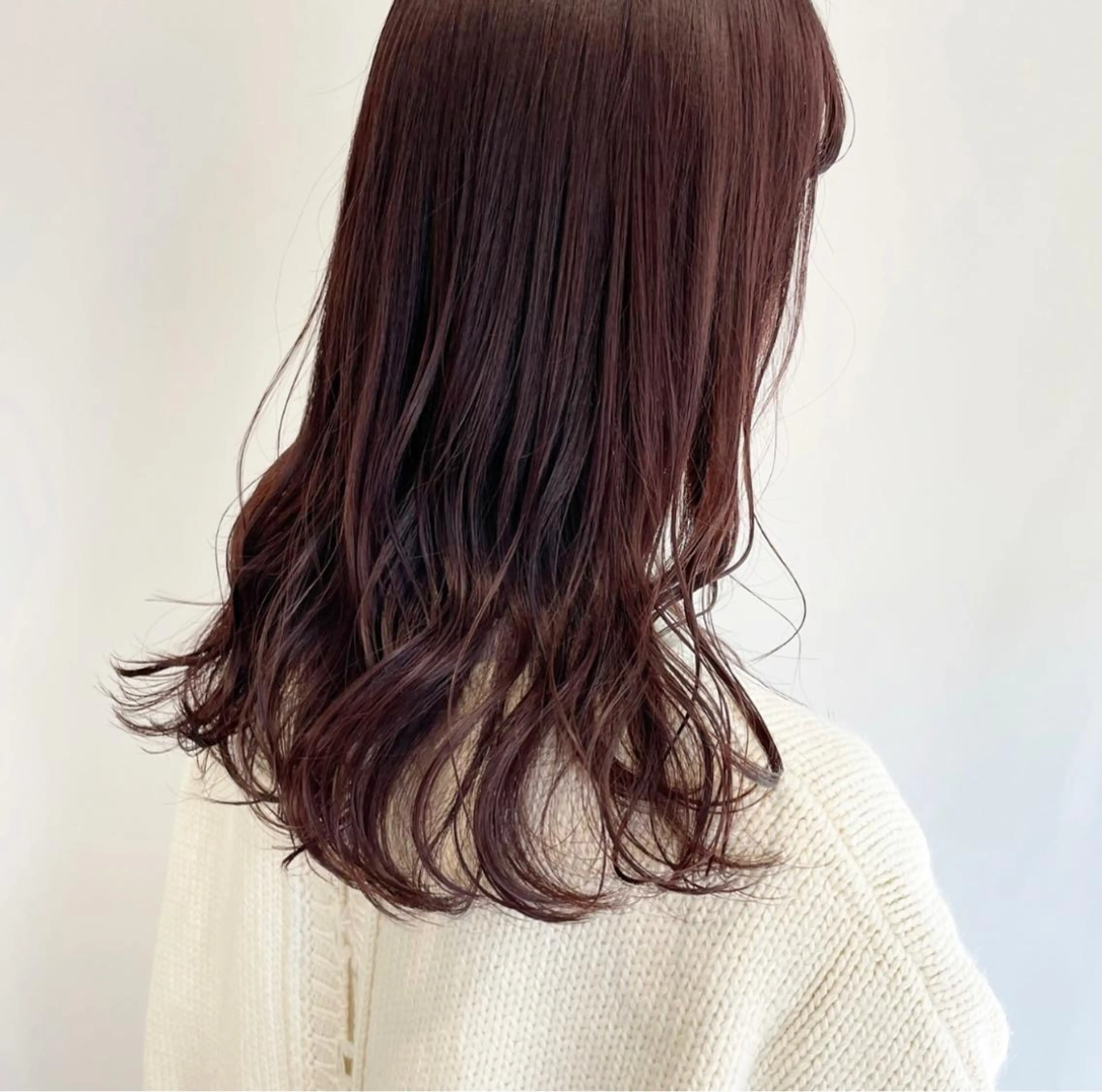 カラー 山口 莉奈のヘアスタイル