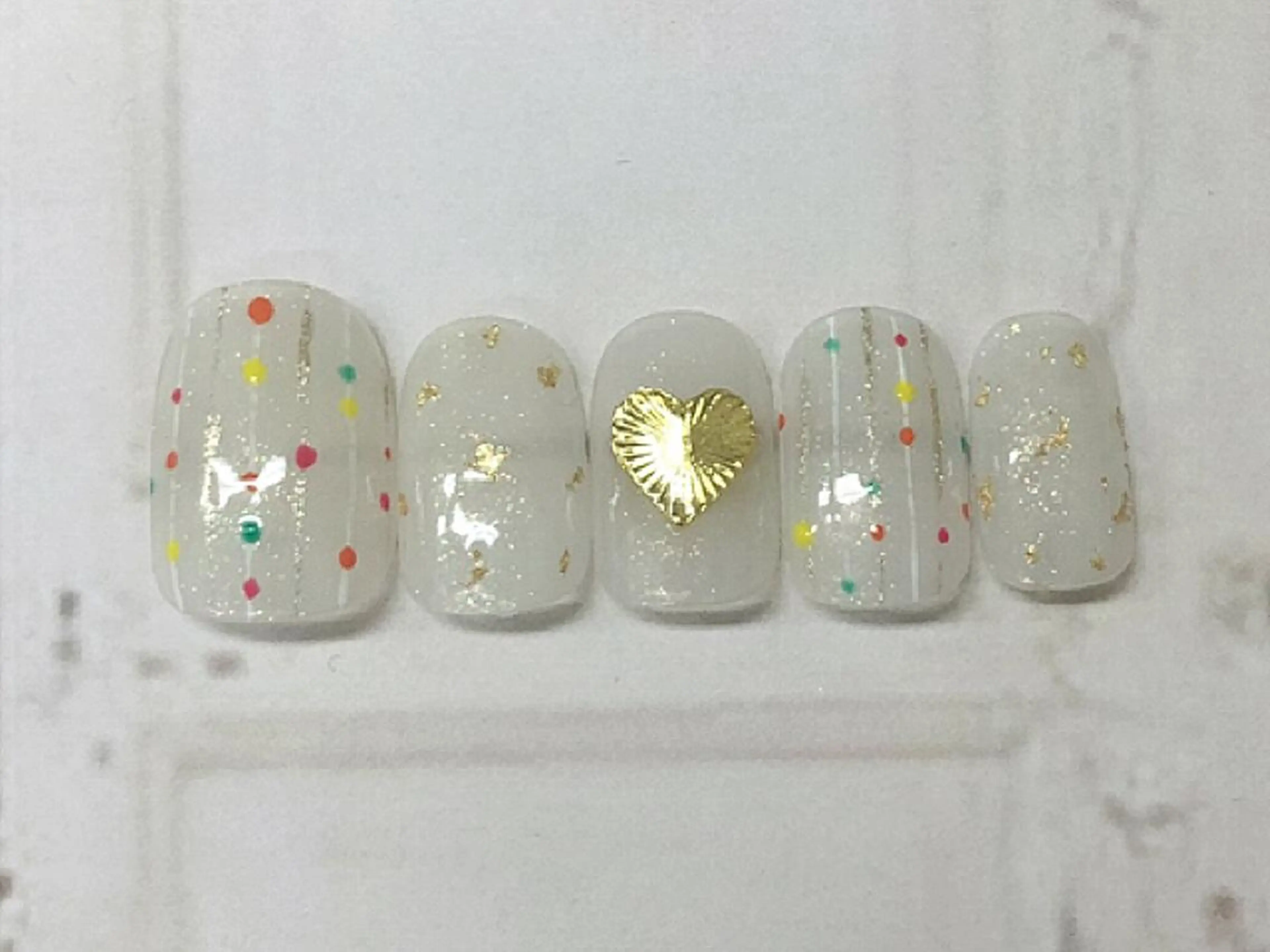 ショート カラー ネイル chéri sinagawaのネイルデザイン