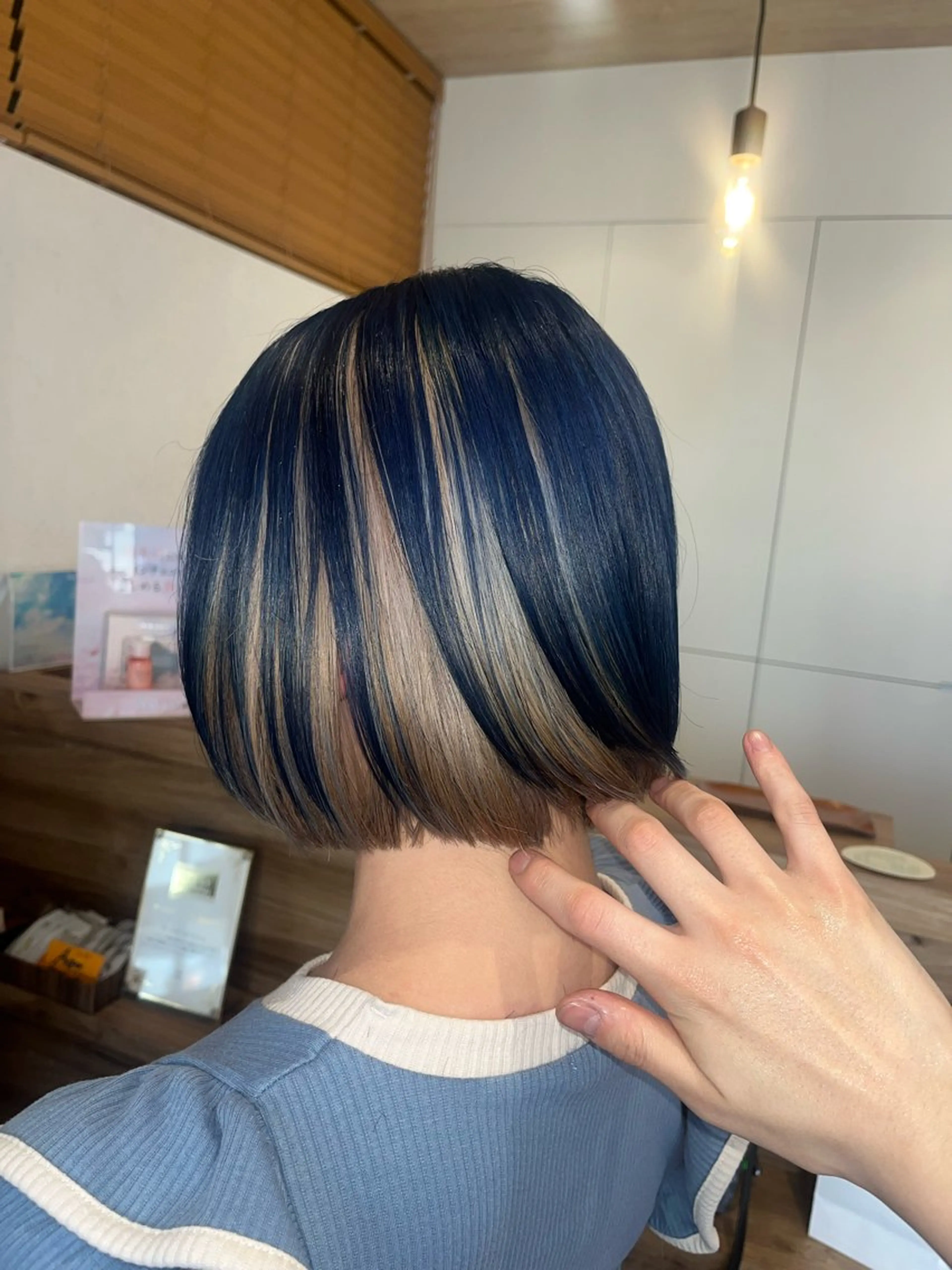 ショート カラー ブリーチ ケアブリーチ デザインカラー ハイトーンカラー 産休中です 艶カラー♡オカのヘアスタイル