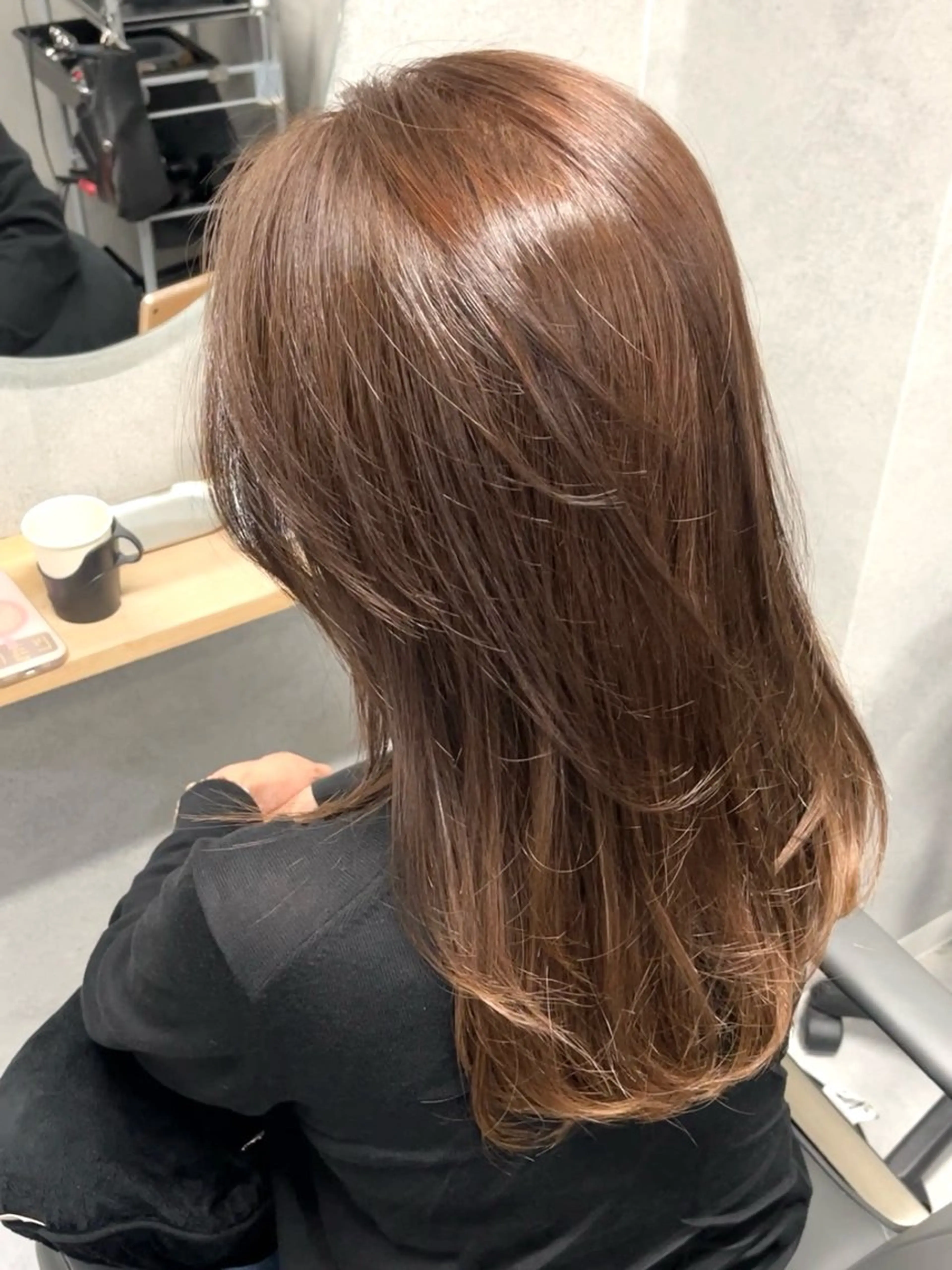 セミロング レイヤーカット カット ヘアカラー トリートメント 透明感カラー/レイヤ ー/顔まわり/辻部のヘアスタイル