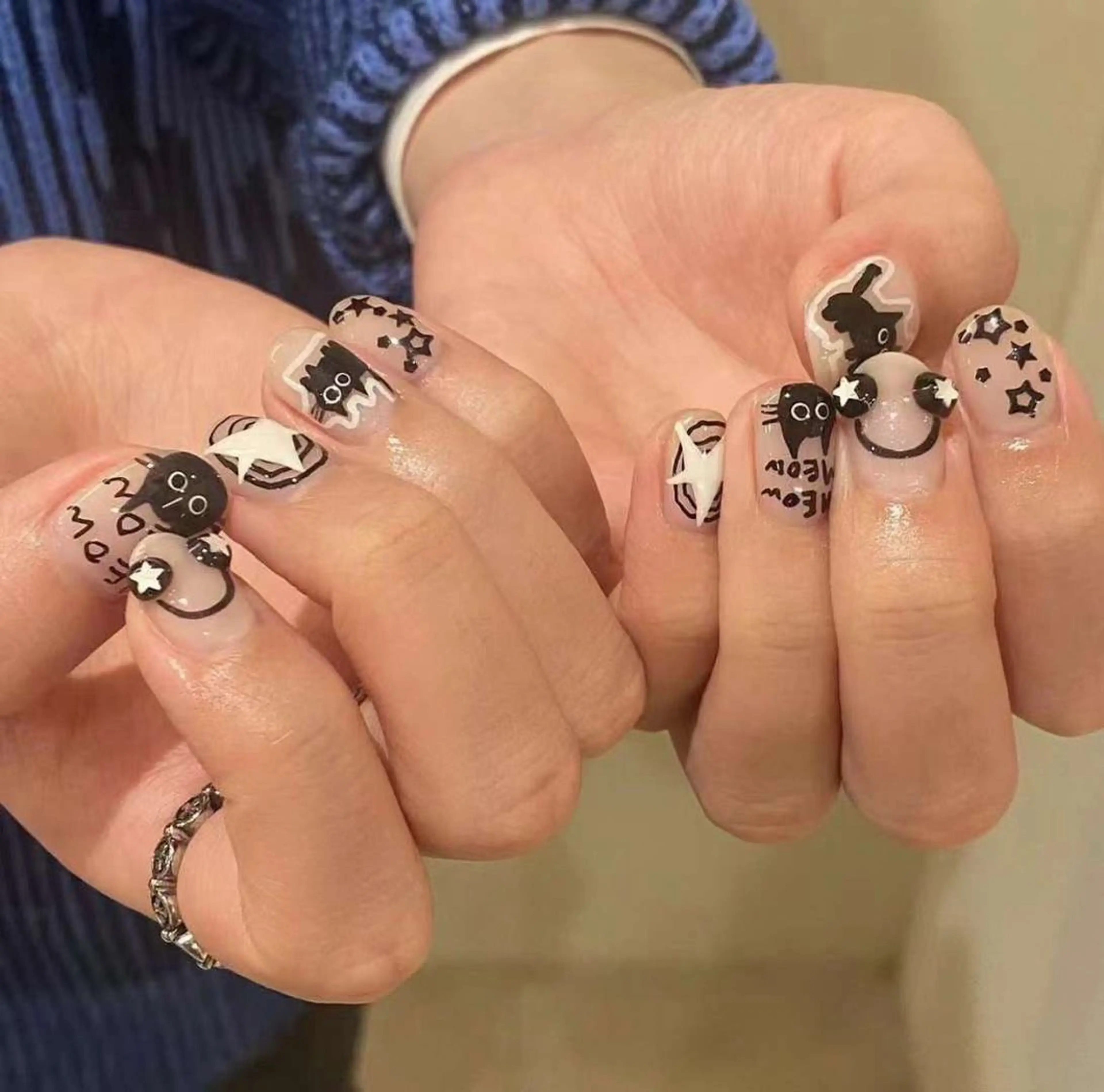 ショート めぐみのネイルサロン スタッフ練習のネイルデザイン