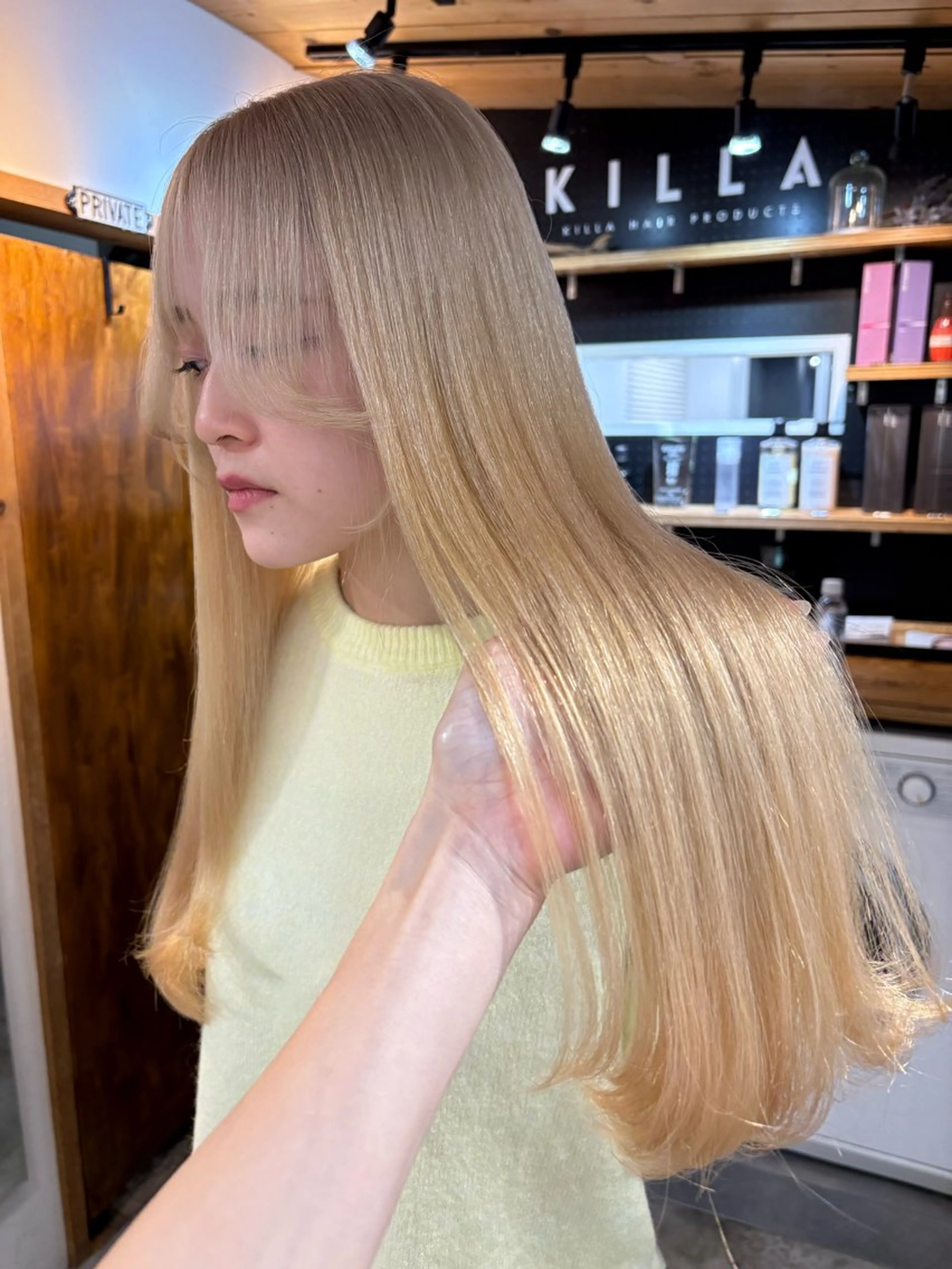 ロング カラー ベージュカラー ホワイトベージュ カット ヘアカラー トリートメント 🧸艶々韓国ヘア 🧁mizunaのヘアスタイル