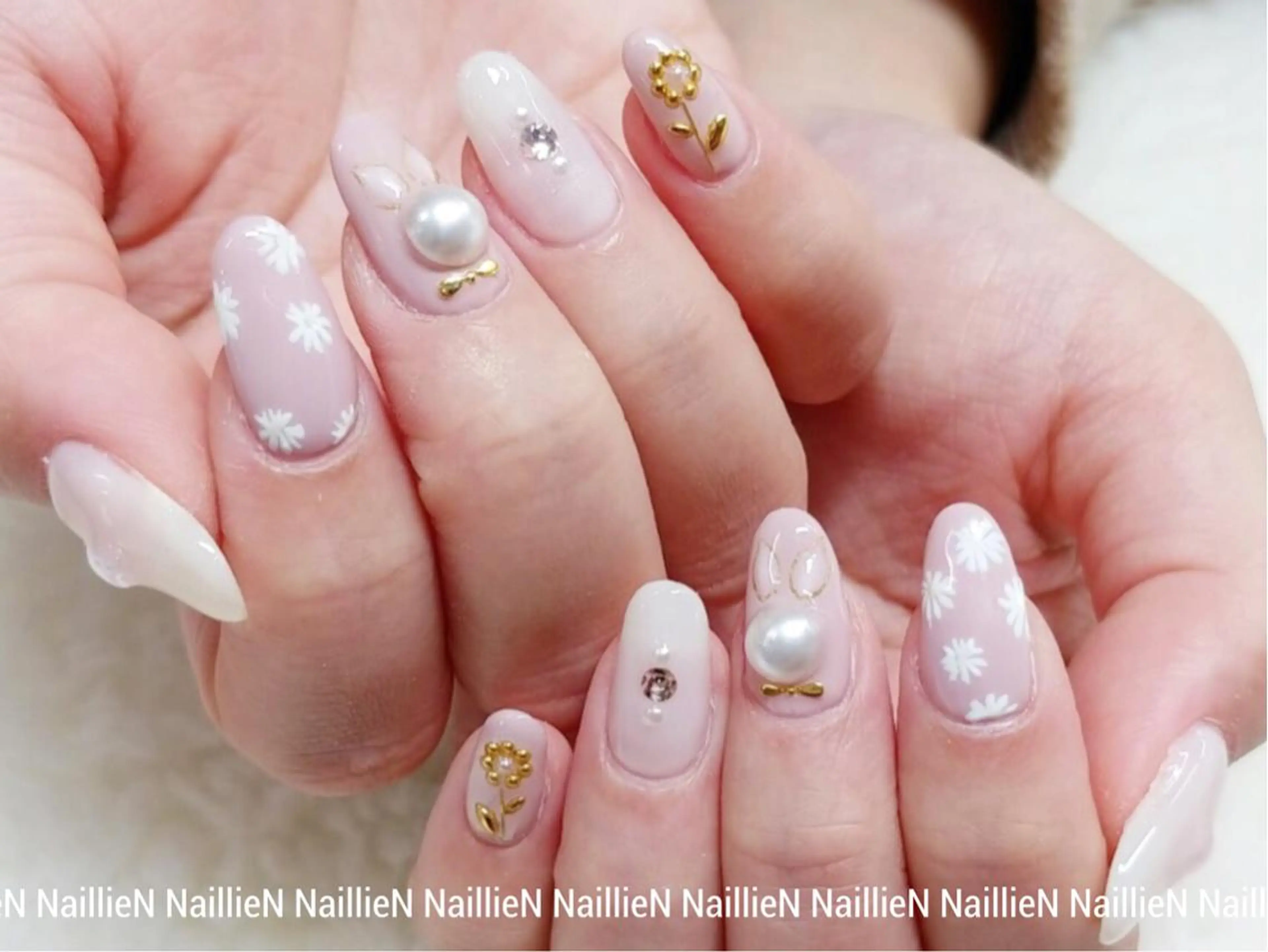 ネイル フラワーネイル シンプルネイル Nail lieNのネイルデザイン