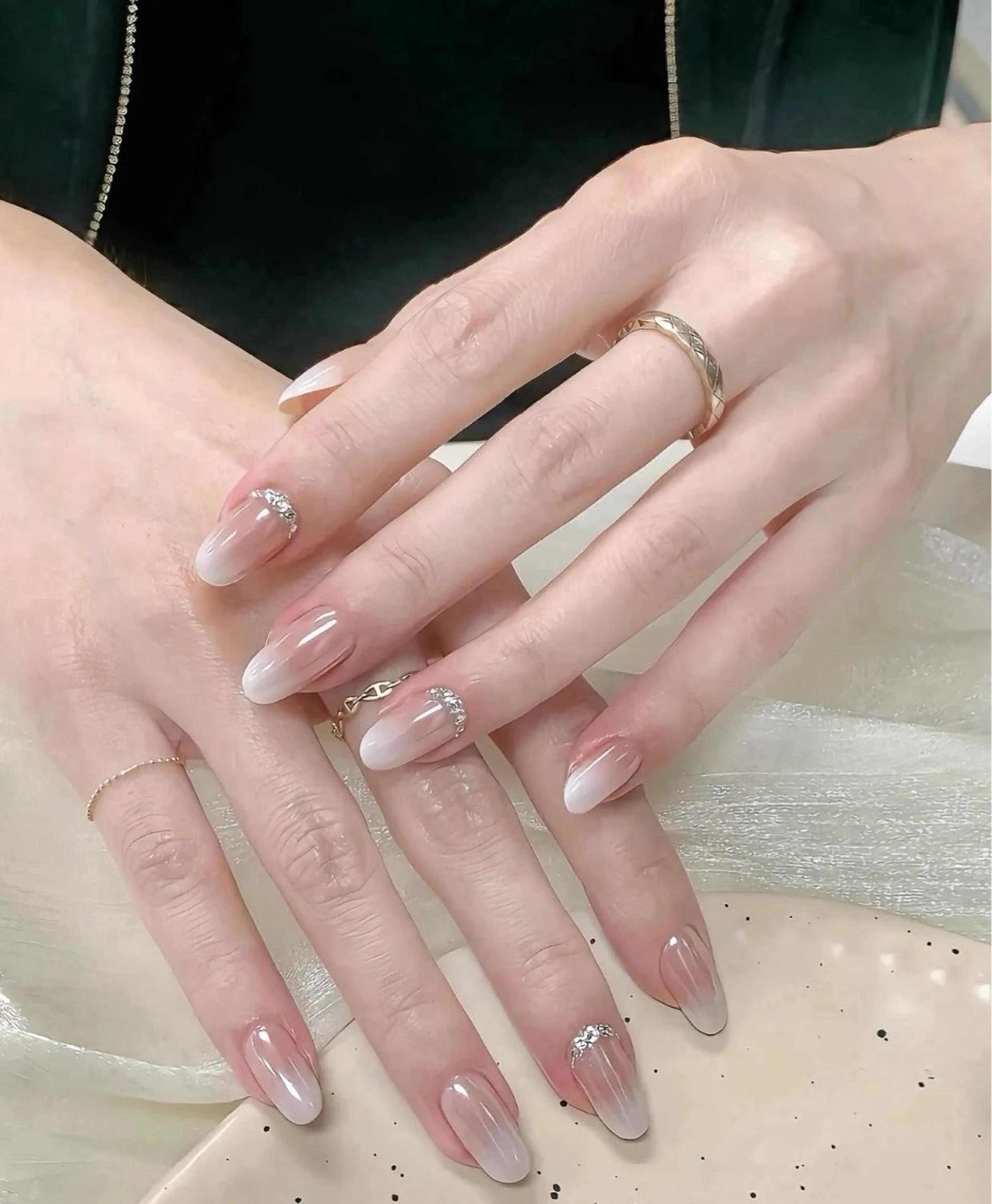 ネイル グラデーション ミラーネイル Iconic Nailのネイルデザイン