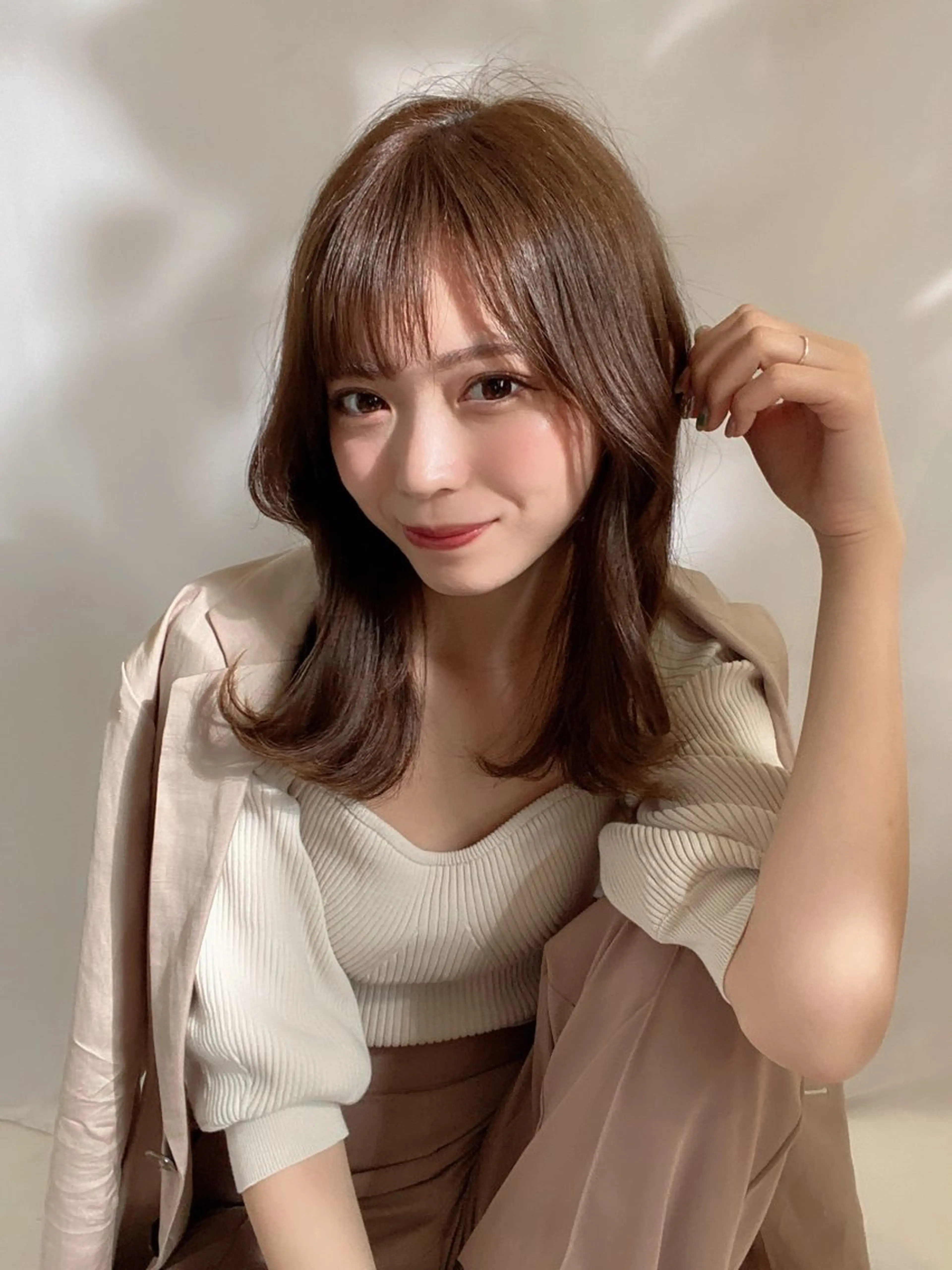 セミロング カラー ブリーチ ケアブリーチ ダブルカラー イヤリングカラー ハイライトカラー カット ヘアカラー トリートメント 新宿✨顔周りカット 韓国ヘア/坂本亜裟海のヘアスタイル