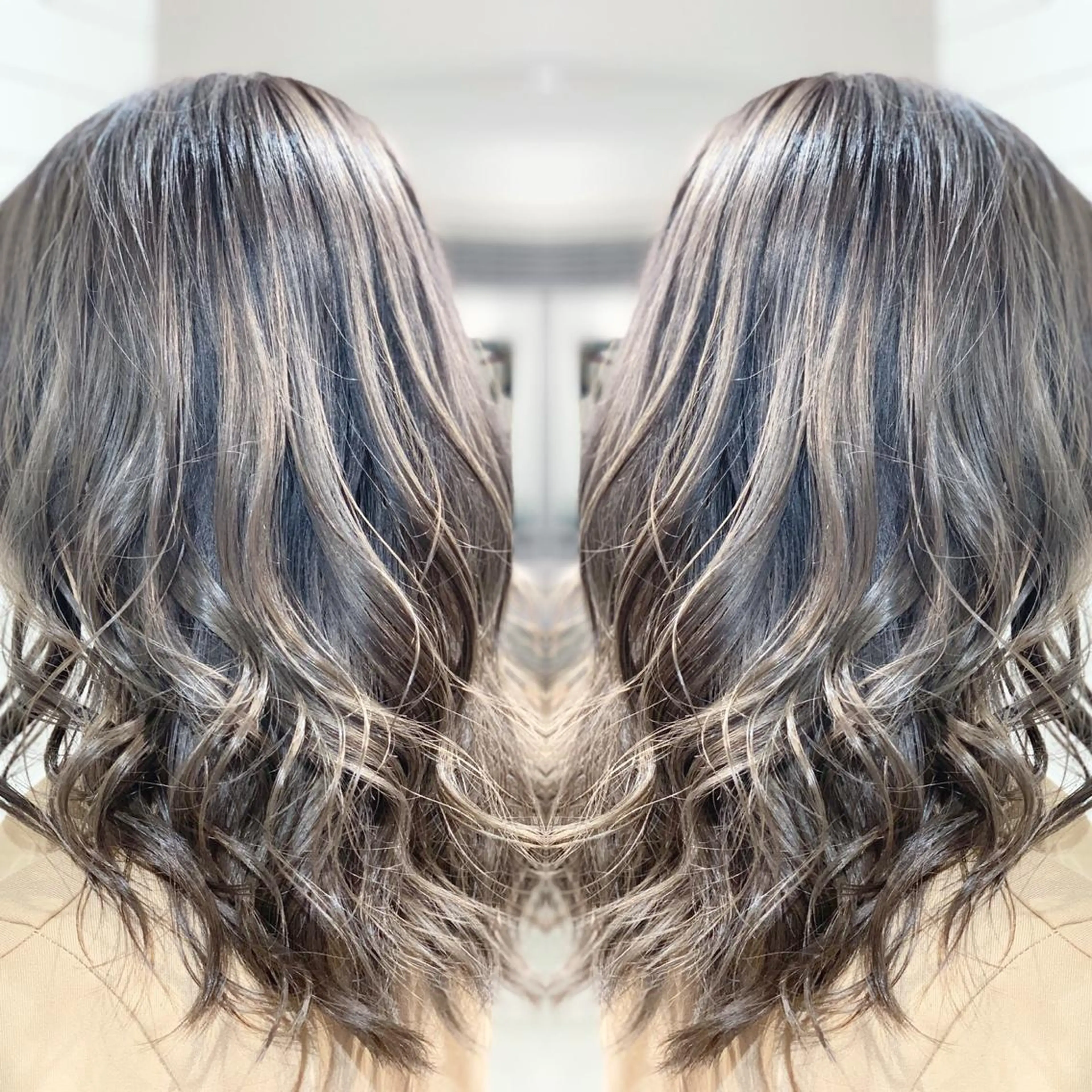 ミディアム カラー ヘアアレンジ 髪質改善×ハイトーン 中田啄也のヘアスタイル