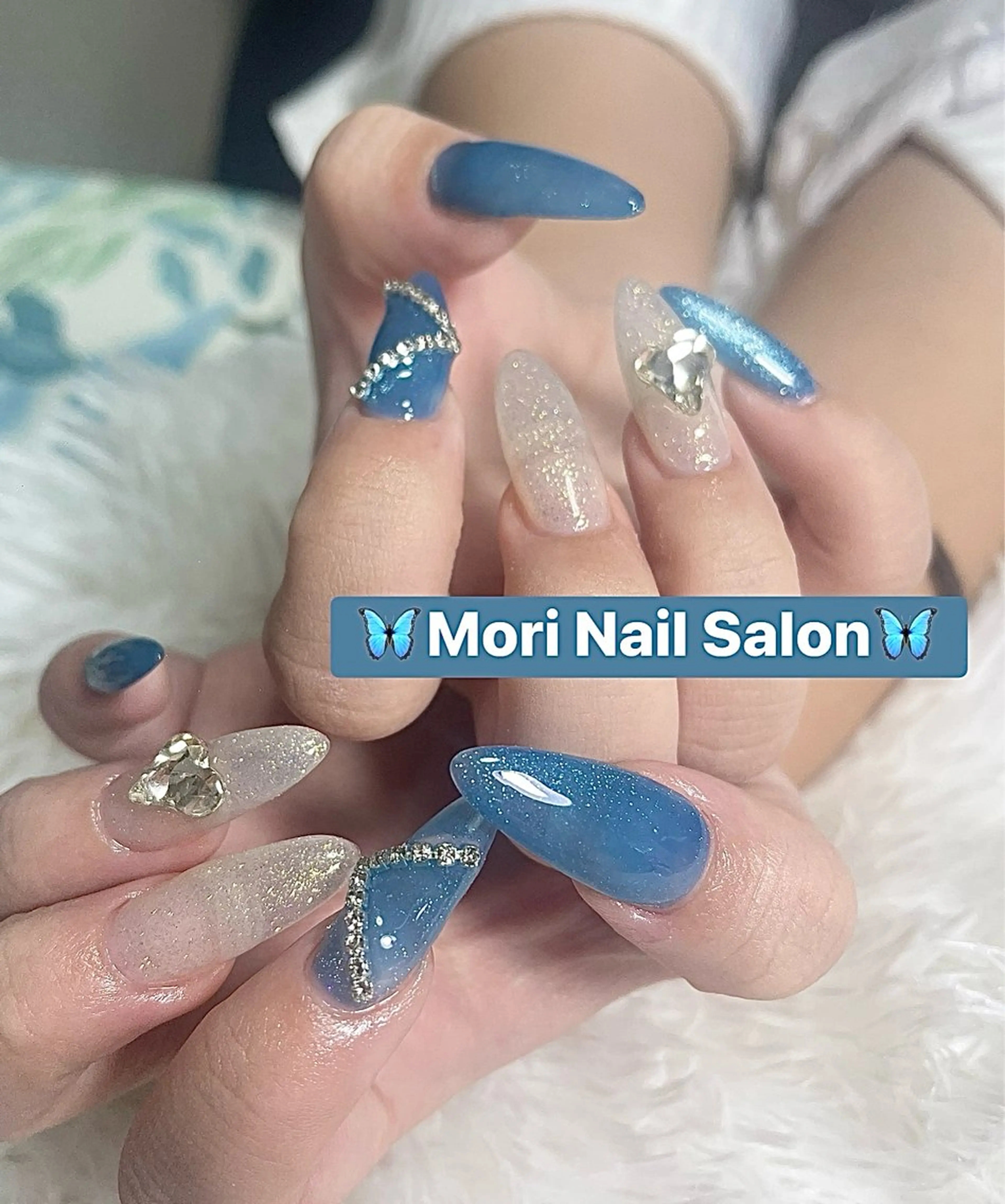 ネイル アートネイル マグネットネイル シンプルネイル MORI ネイル SALONのネイルデザイン