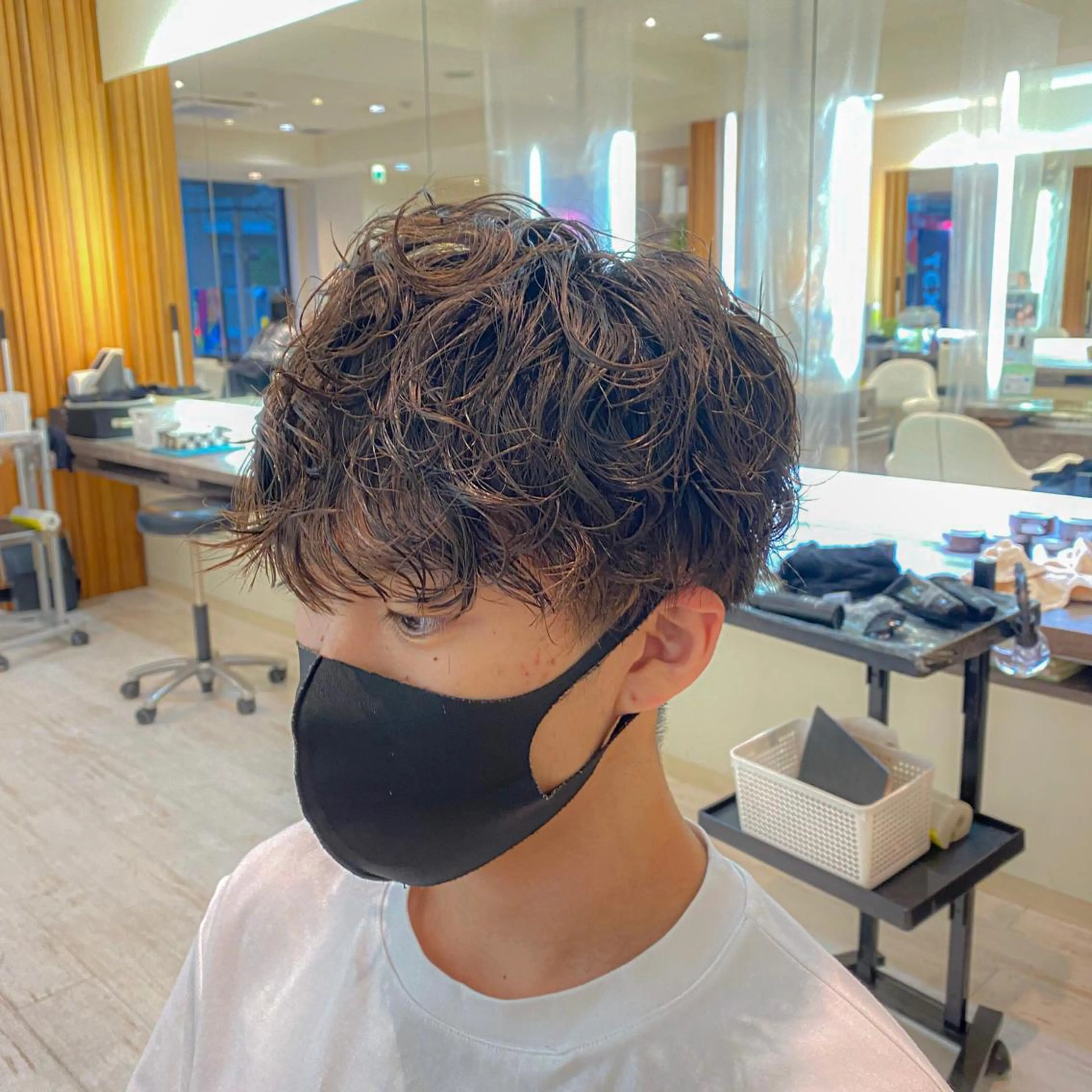 パーマ メンズ カット パーマ トリートメント スパイラル波巻き パーマ井本汰壱のヘアスタイル