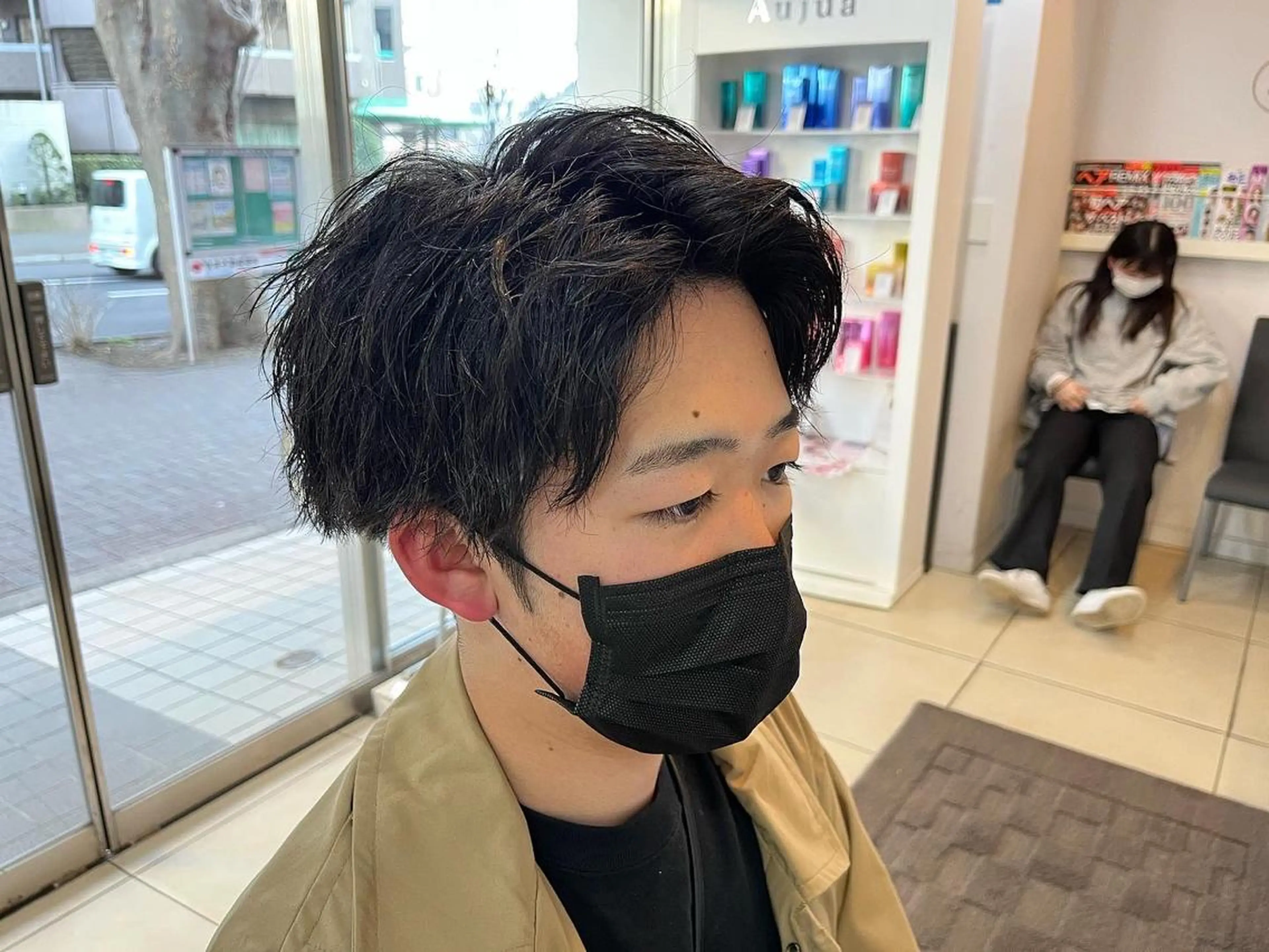 ショート パーマ メンズ センターパート カット パーマ 韓国メンズヘア/ 毛流れヘア　須田龍世のヘアスタイル